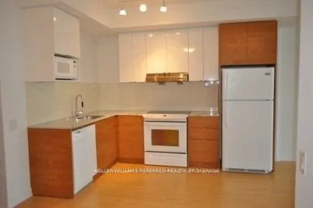 121 McMahon Drive, #1910