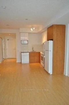 121 McMahon Drive, #1910