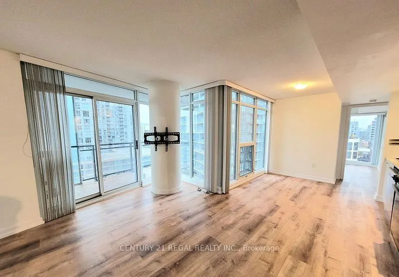 8 Telegram Mews, #1709