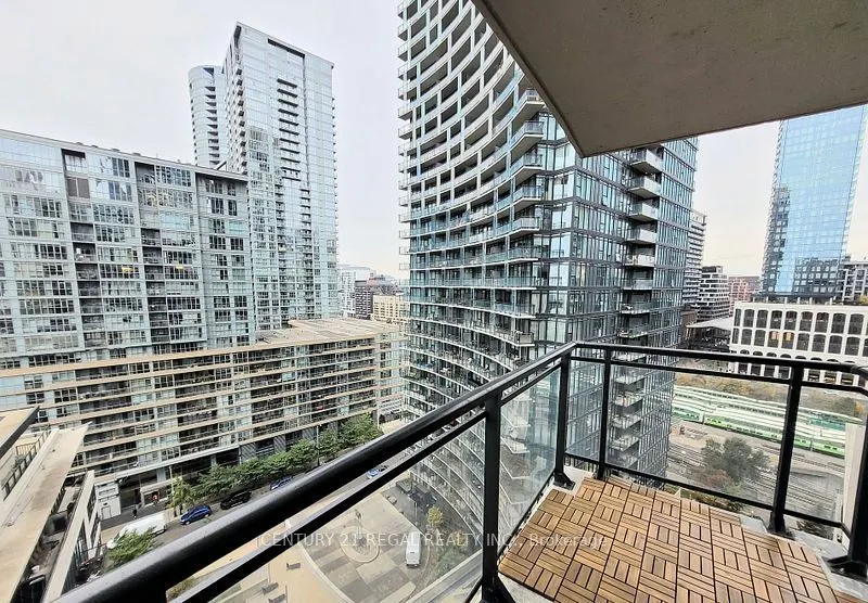 8 Telegram Mews, #1709