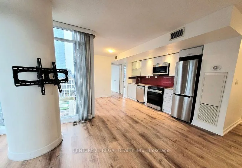 8 Telegram Mews, #1709