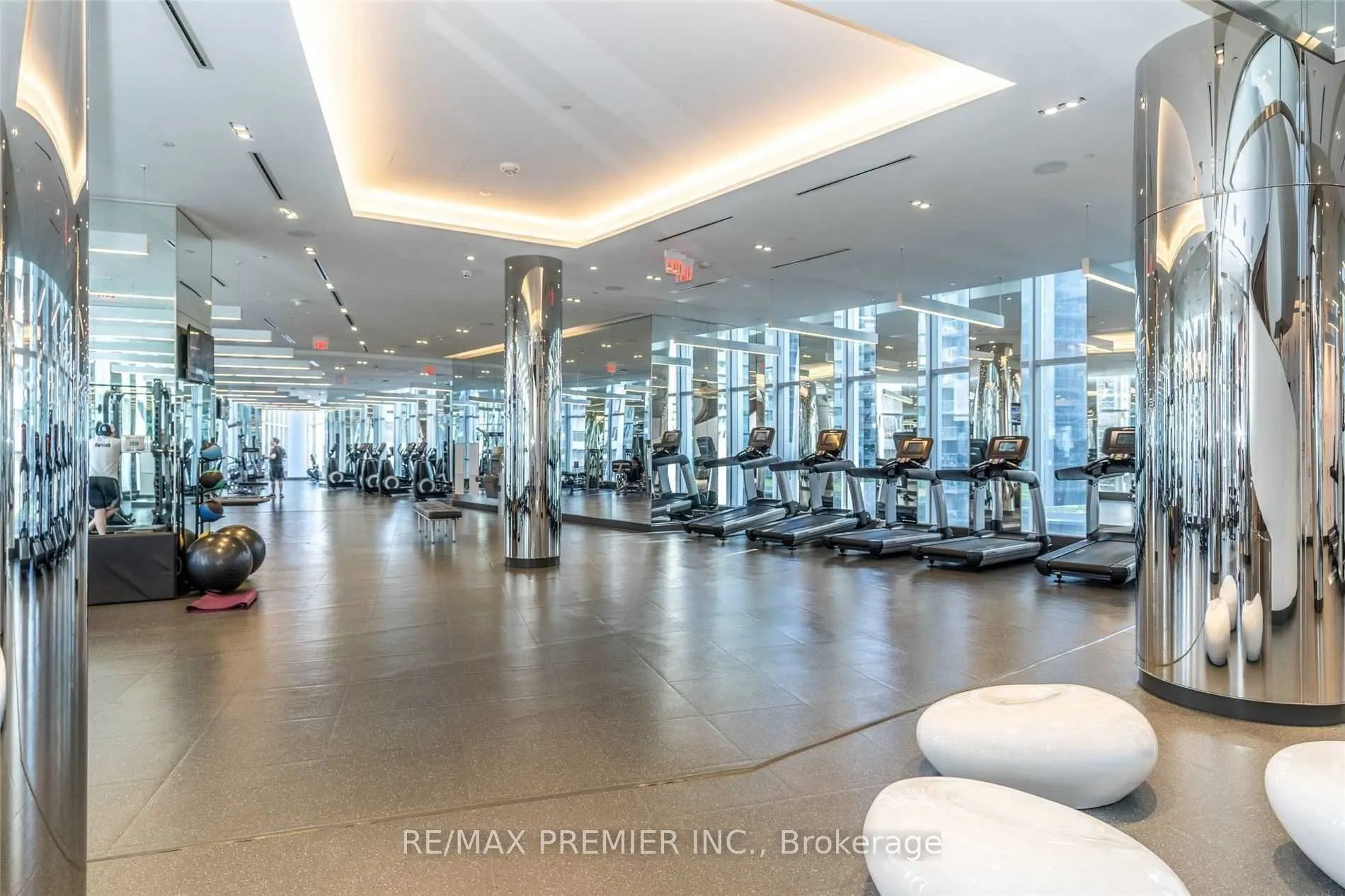 10 York Street, #5908