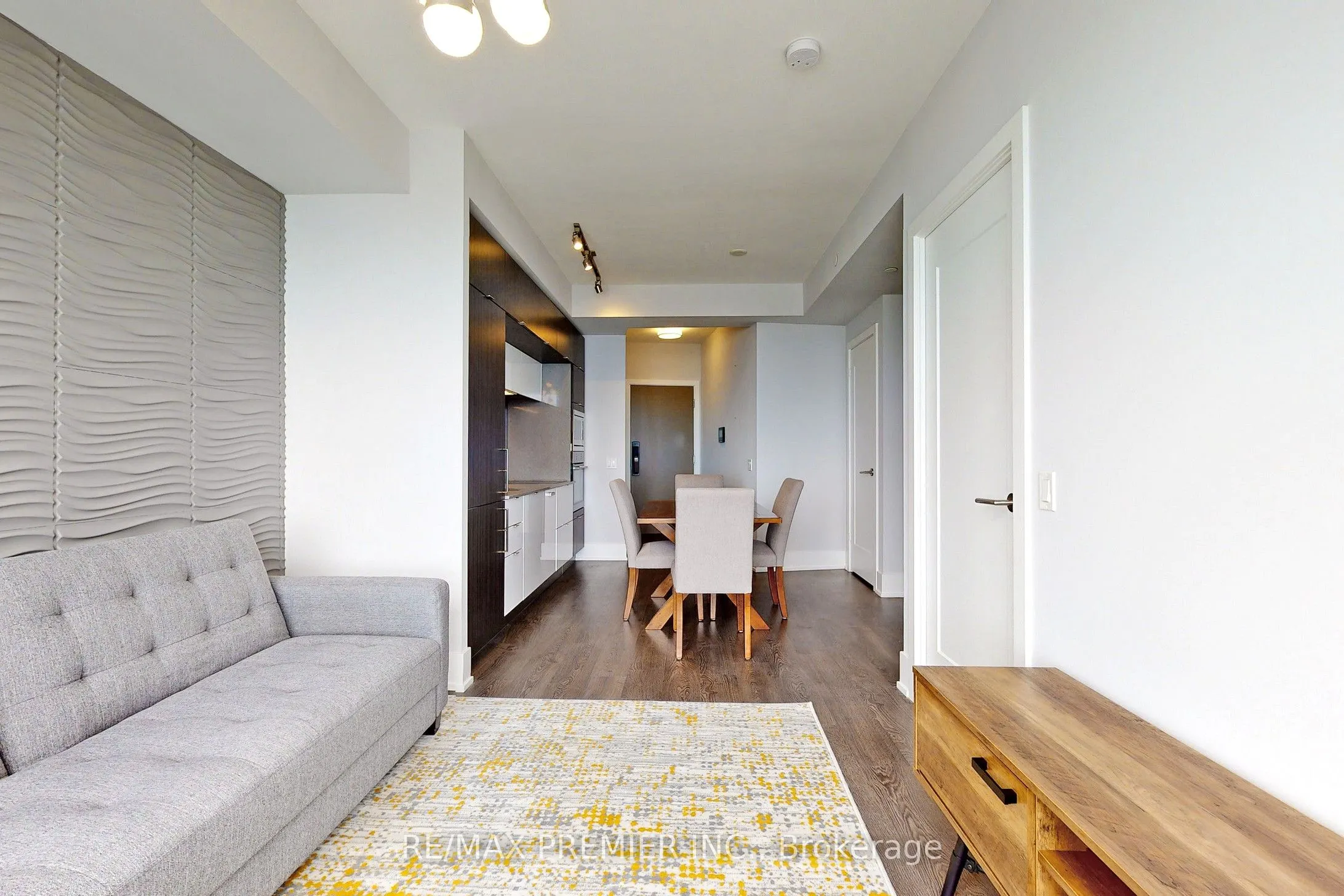 10 York Street, #5908