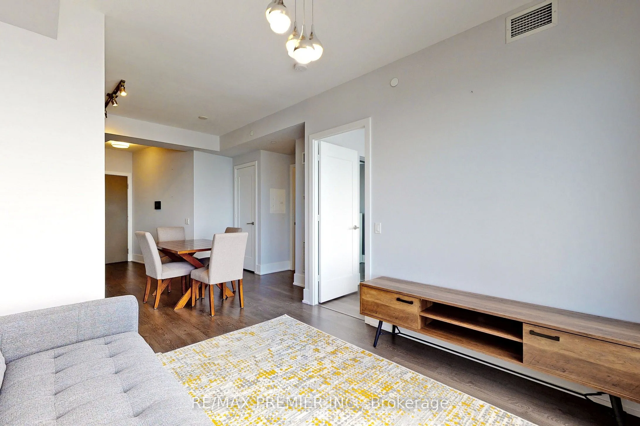 10 York Street, #5908