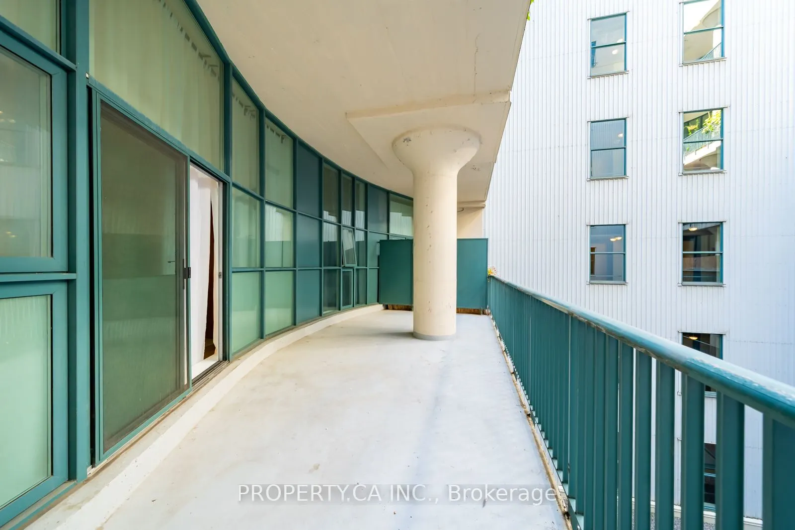 155 Dalhousie Street, #860