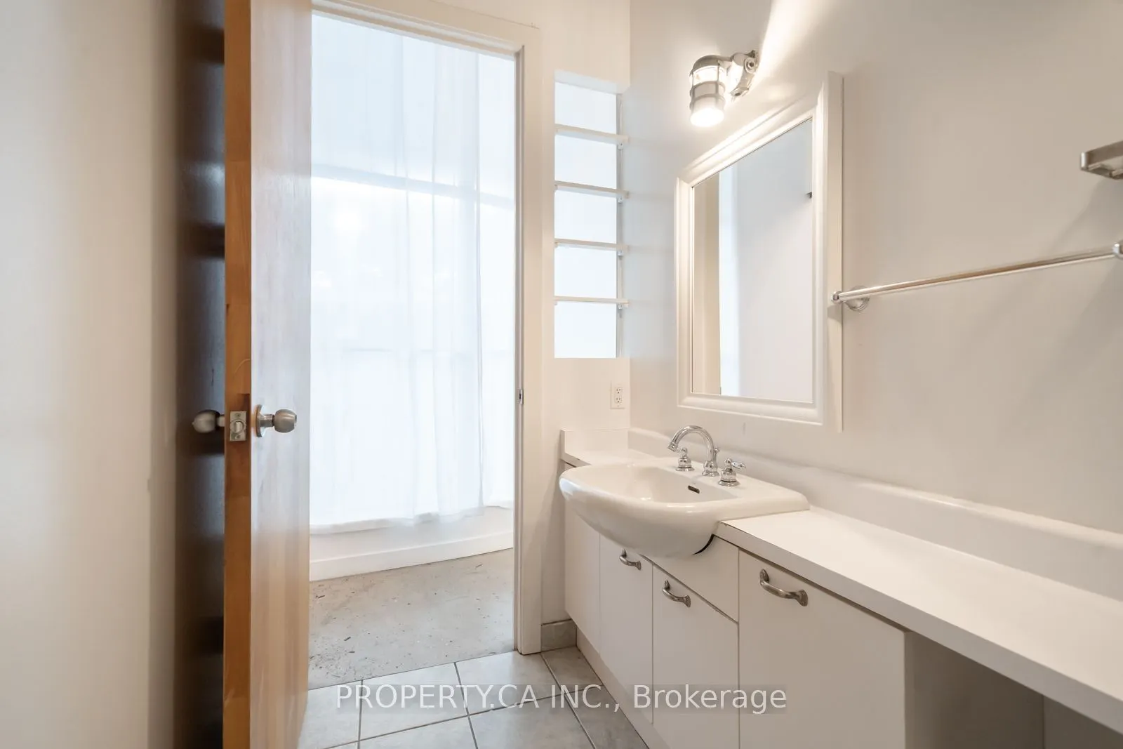 155 Dalhousie Street, #860