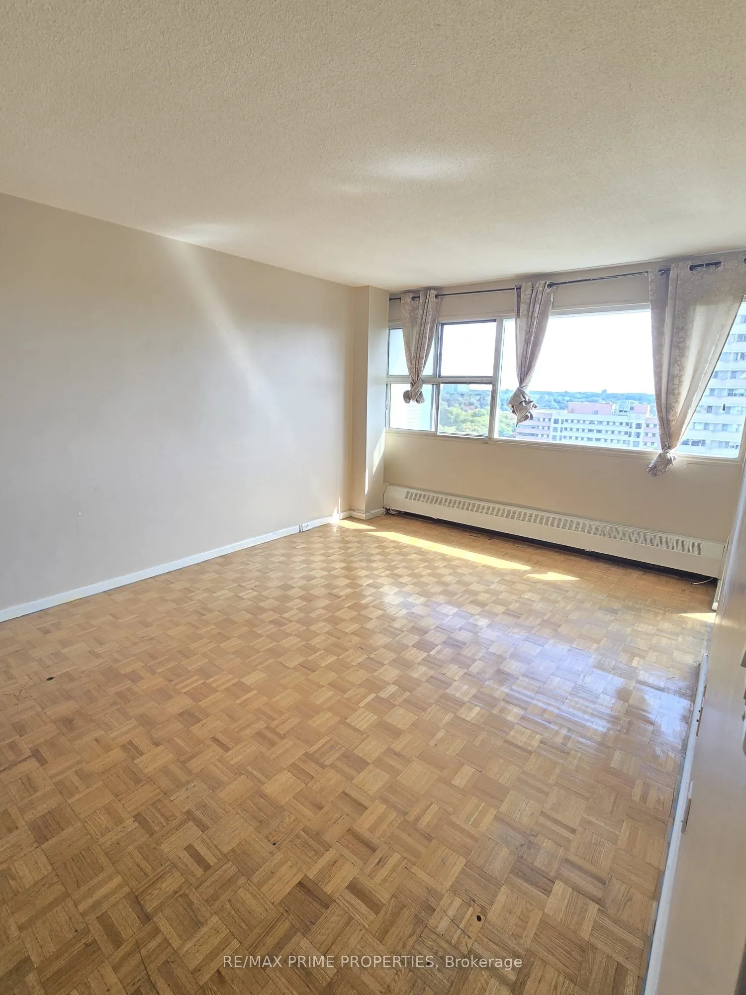 735 Don Mills Road, #1203