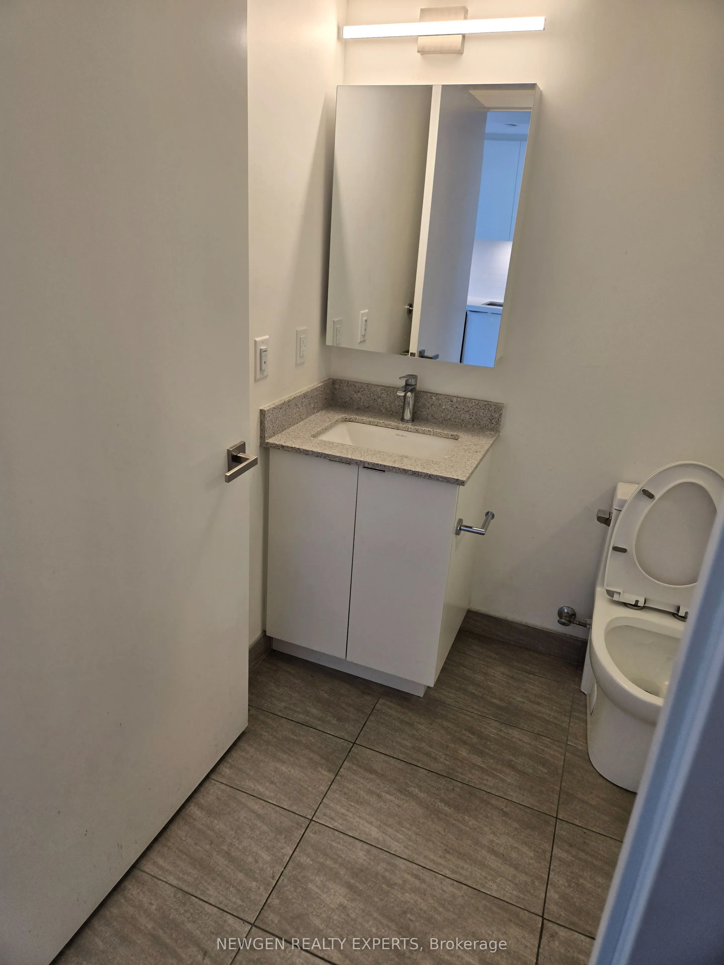 500 Wilson Avenue, #903