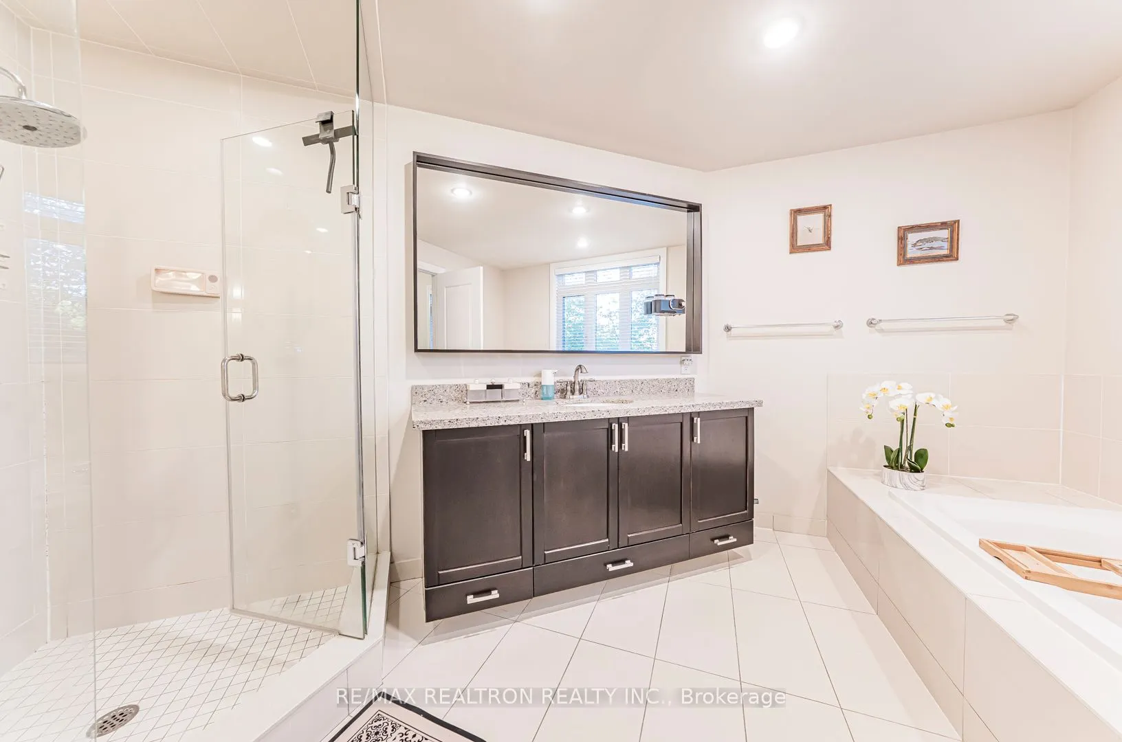 115 Harrison Garden Boulevard, #Th43