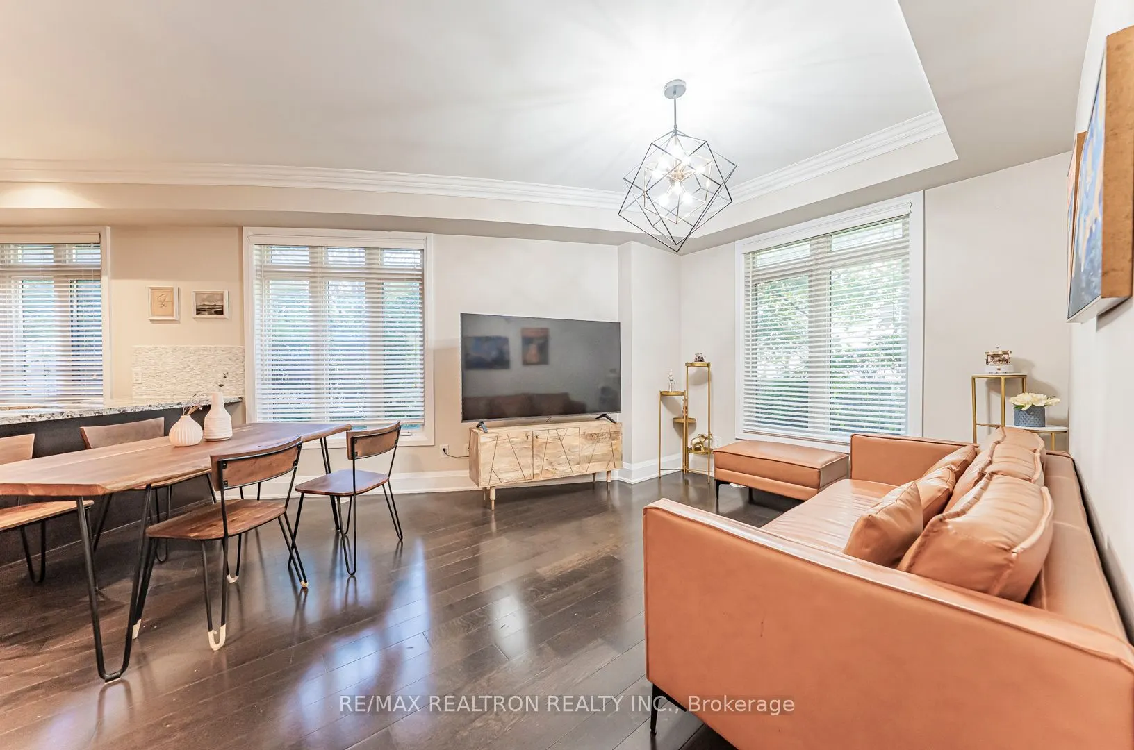 115 Harrison Garden Boulevard, #Th43