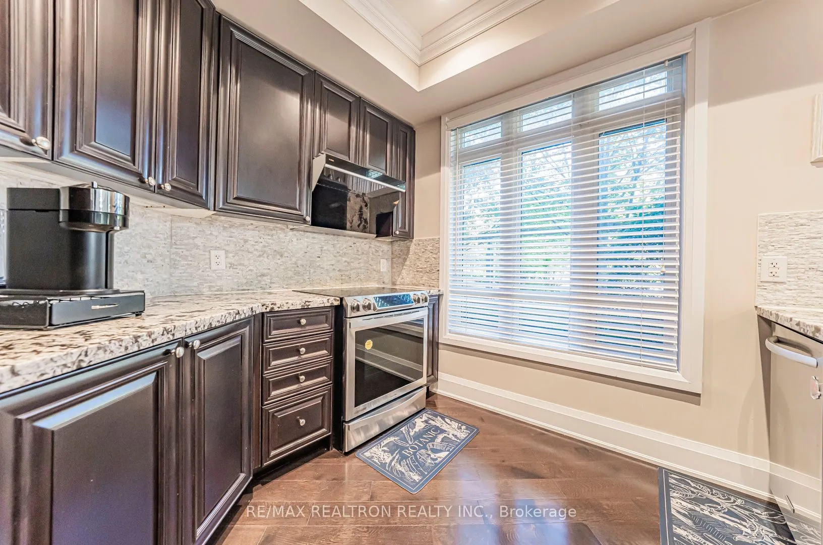 115 Harrison Garden Boulevard, #Th43