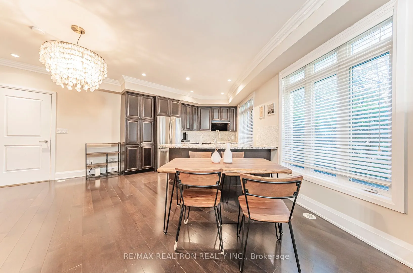 115 Harrison Garden Boulevard, #Th43
