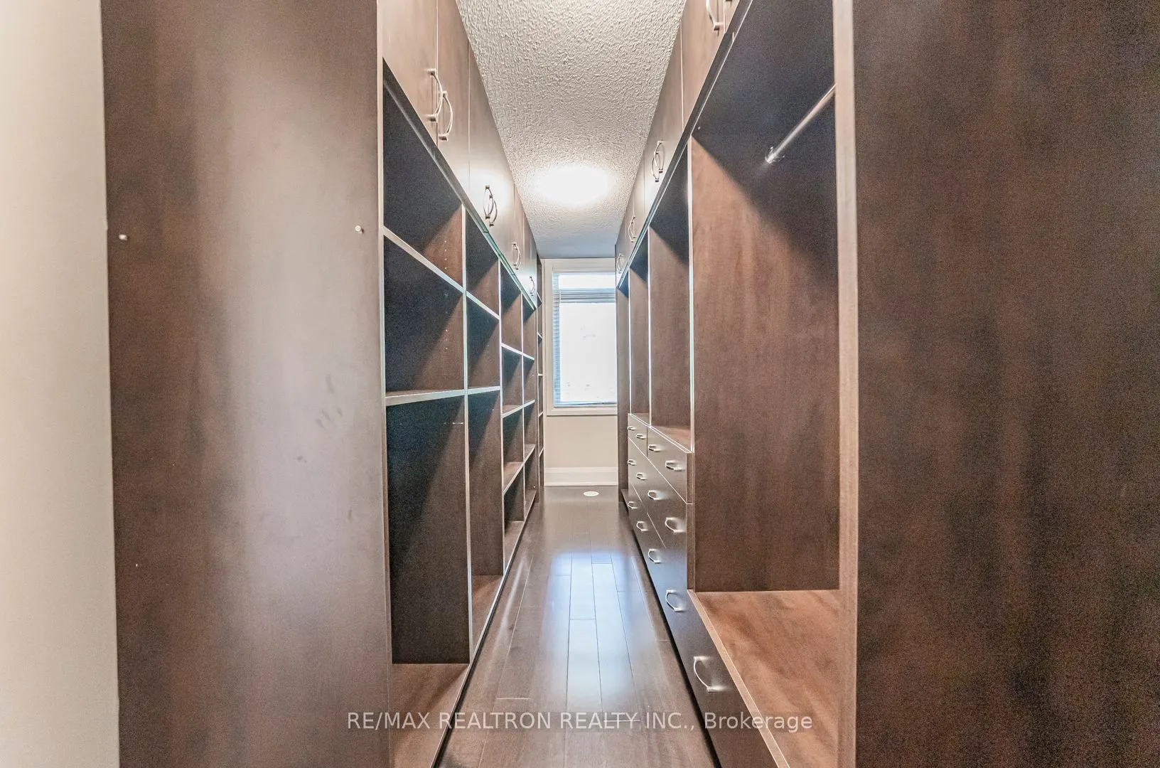115 Harrison Garden Boulevard, #Th43