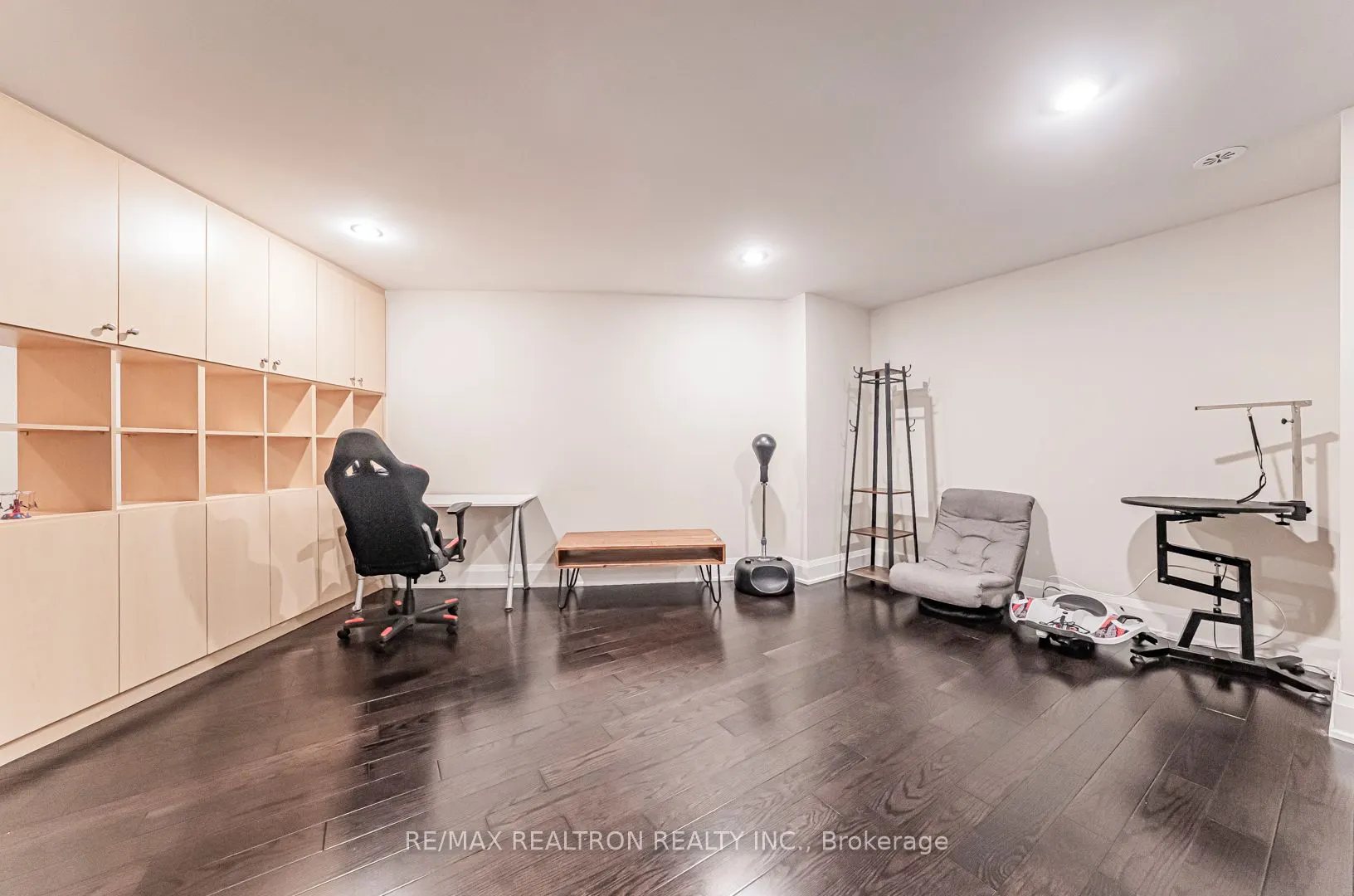 115 Harrison Garden Boulevard, #Th43