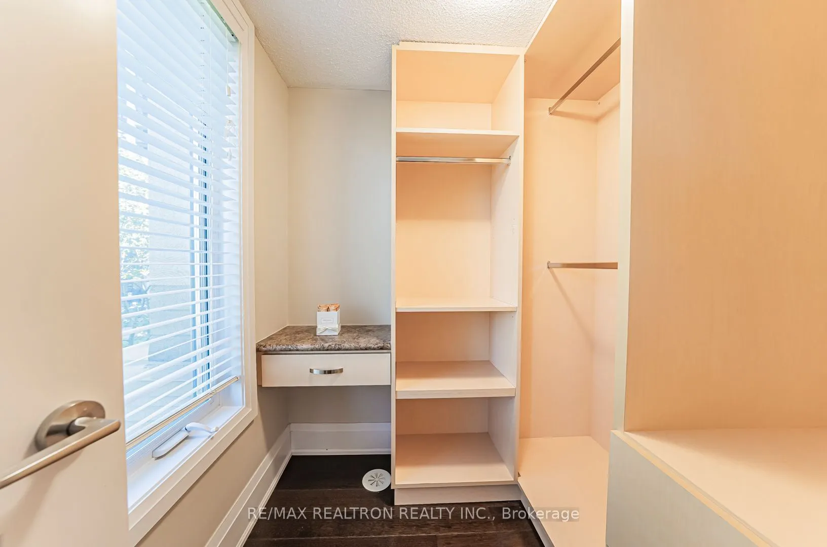115 Harrison Garden Boulevard, #Th43