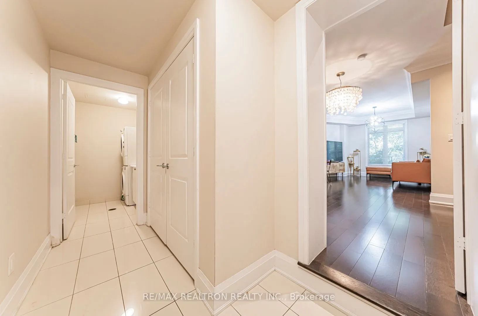 115 Harrison Garden Boulevard, #Th43