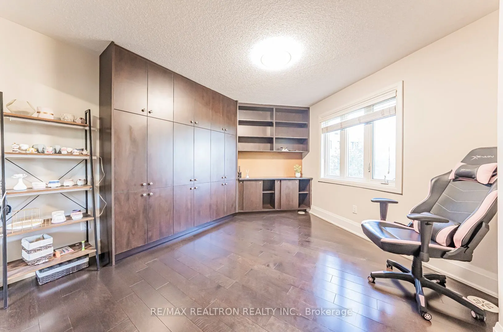115 Harrison Garden Boulevard, #Th43