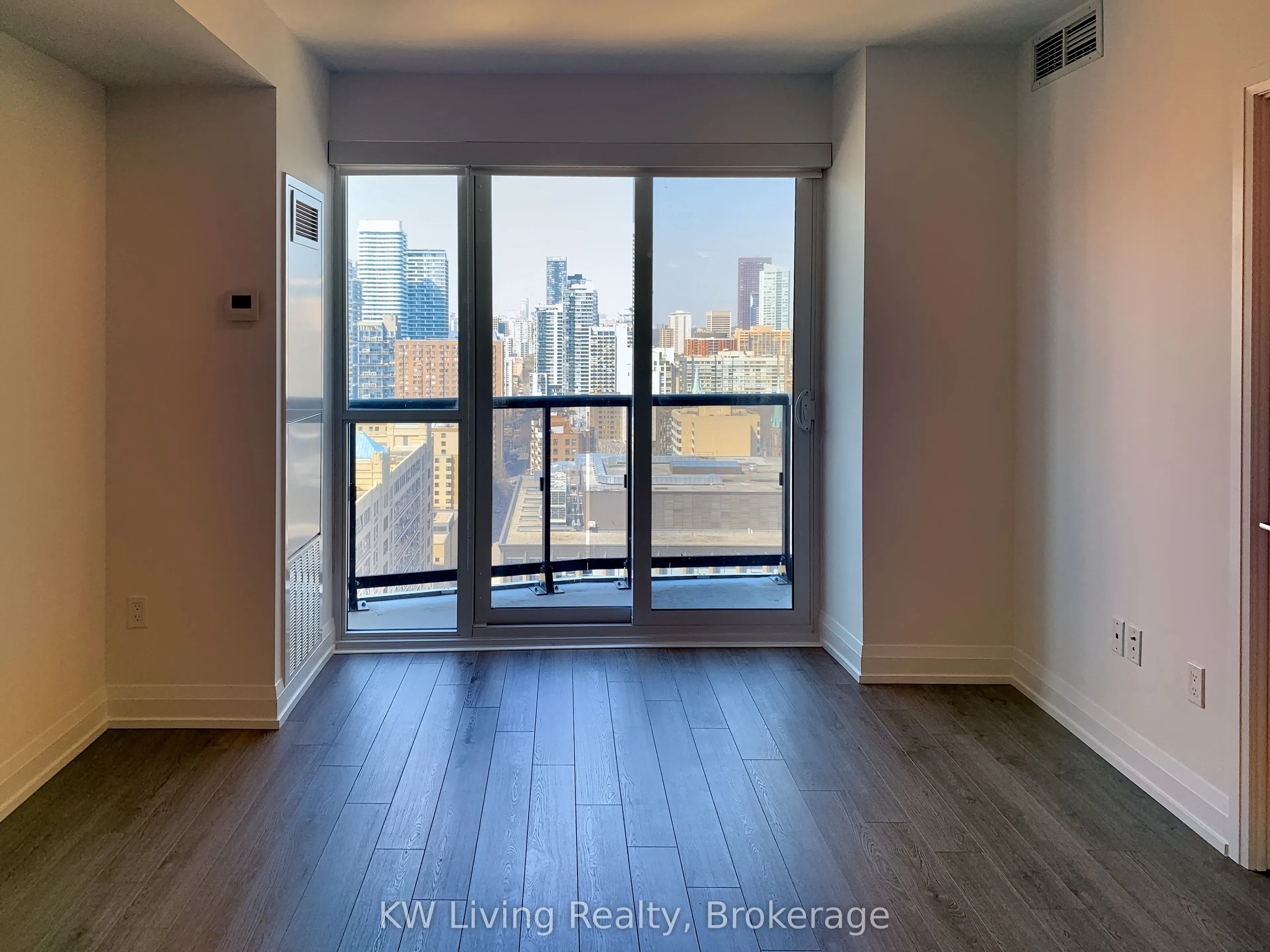77 Mutual Street, #2608