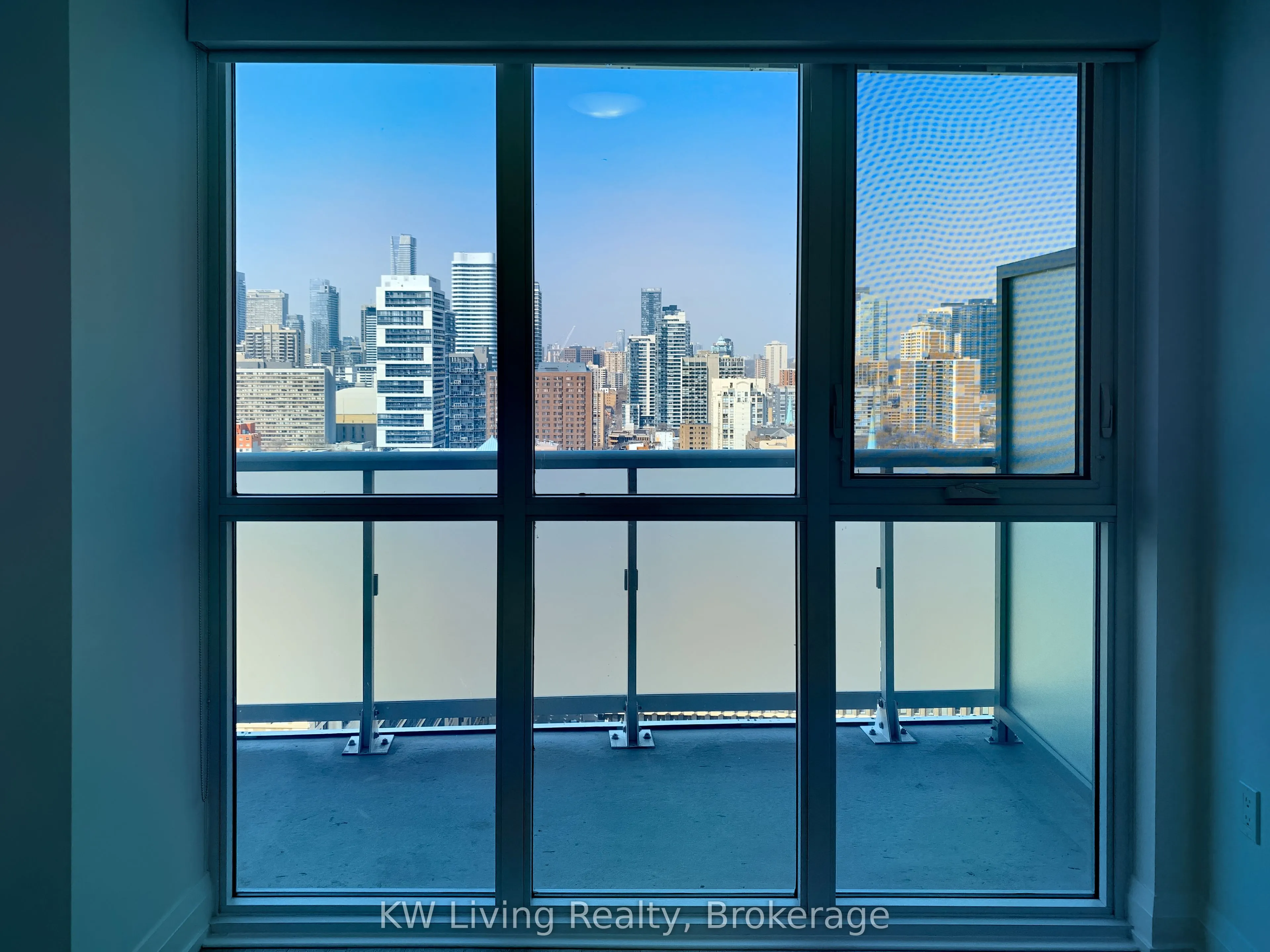 77 Mutual Street, #2608