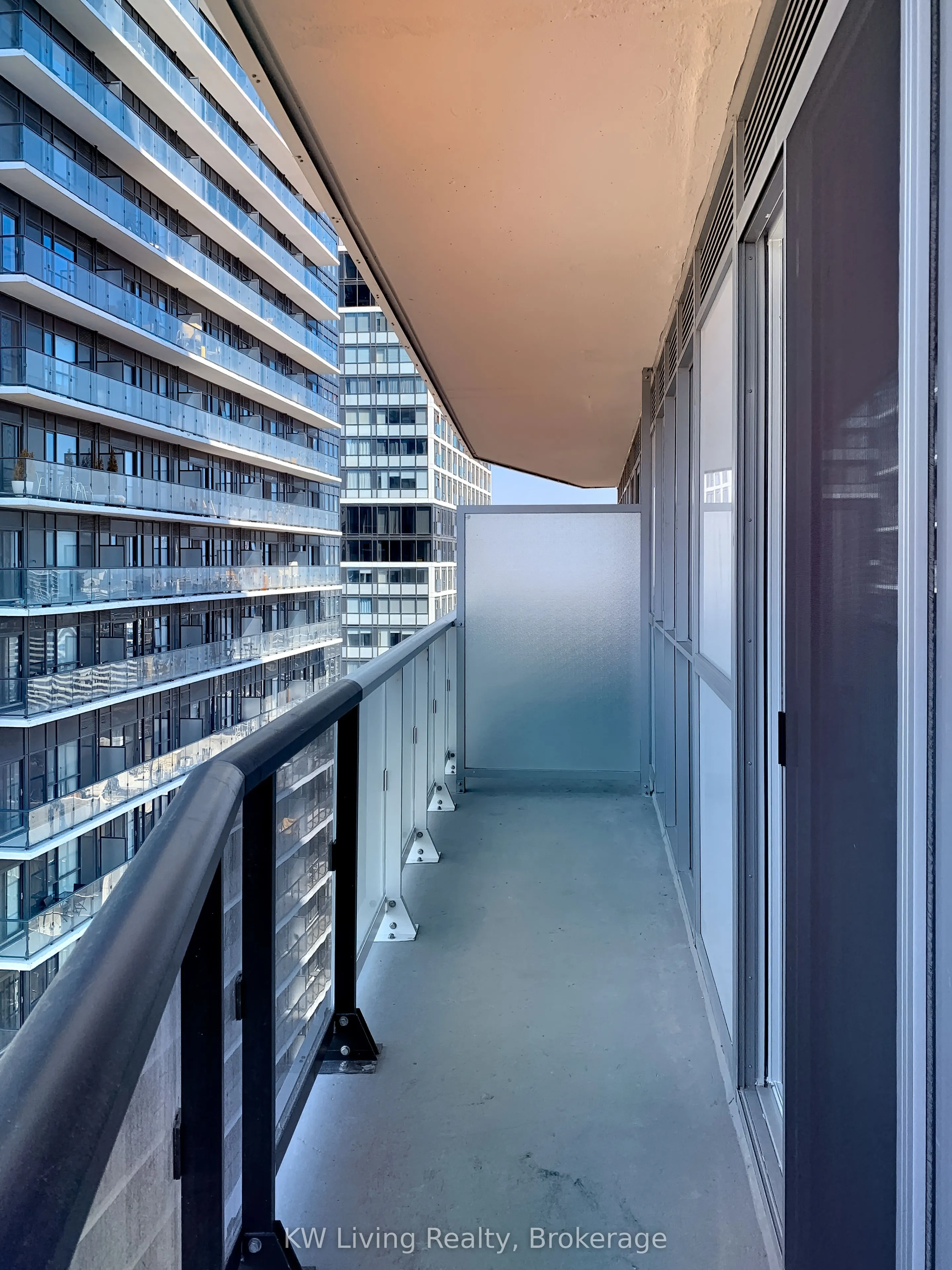 77 Mutual Street, #2608
