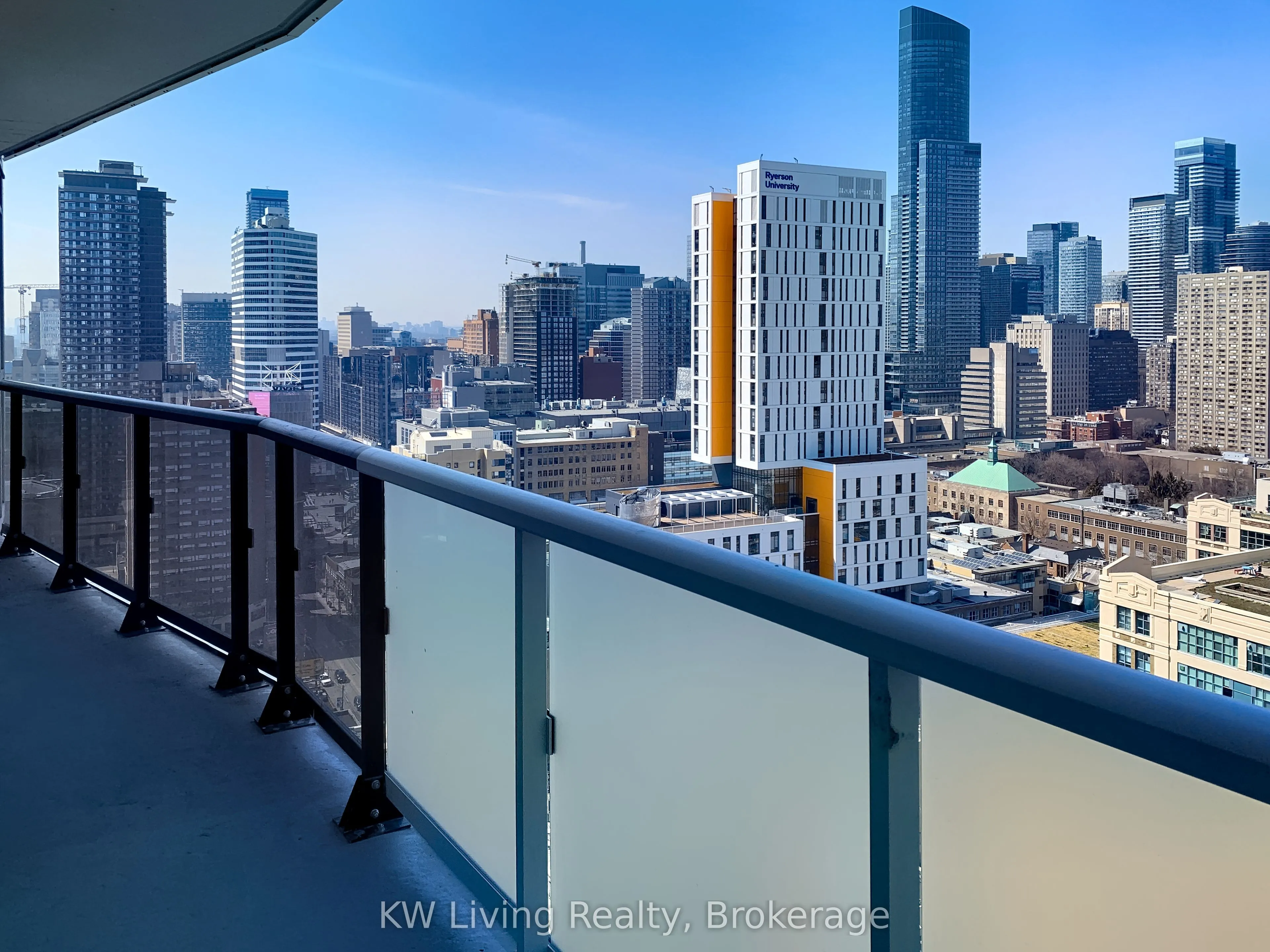 77 Mutual Street, #2608