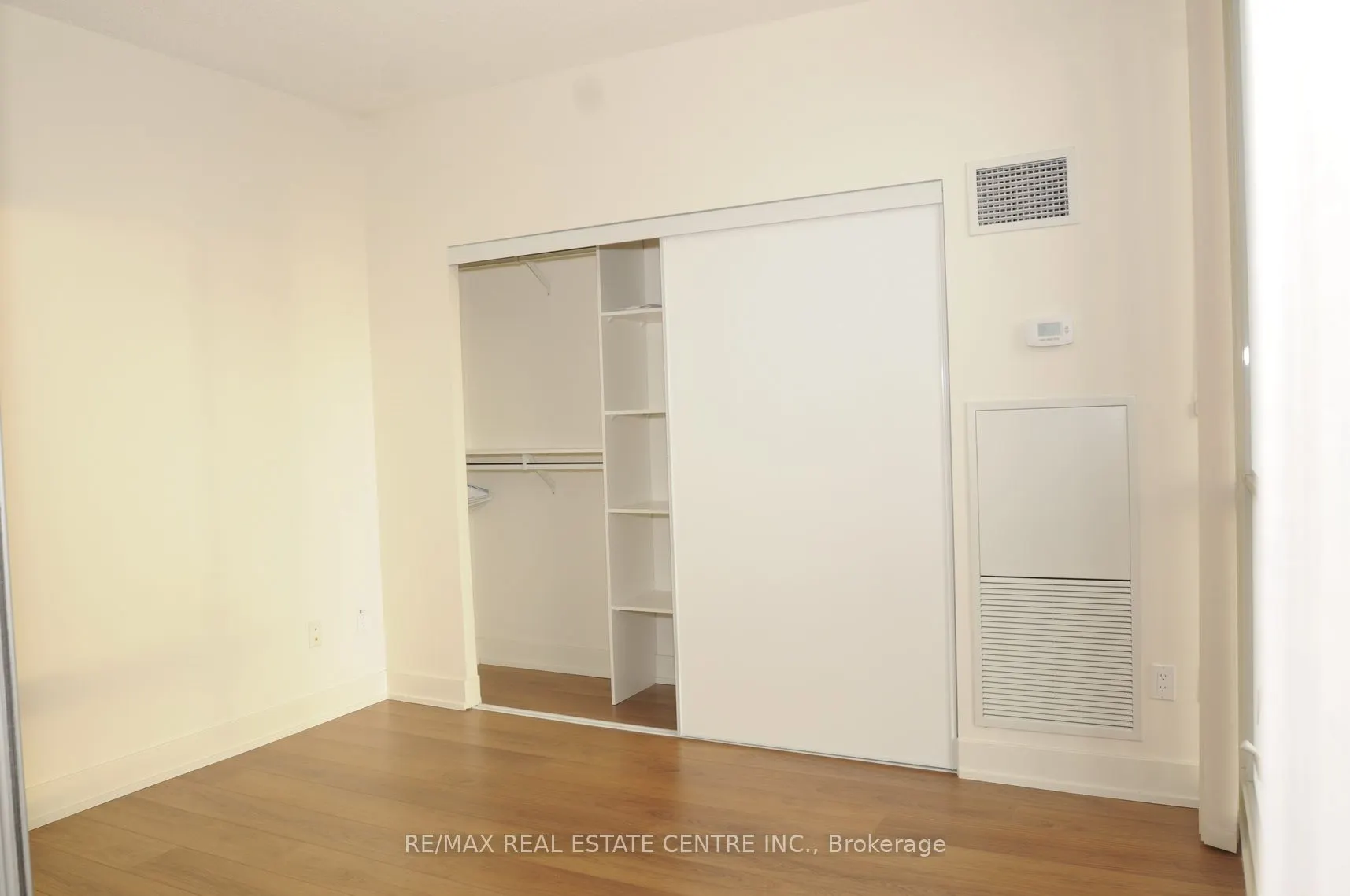 23 Sheppard Avenue E, #1901