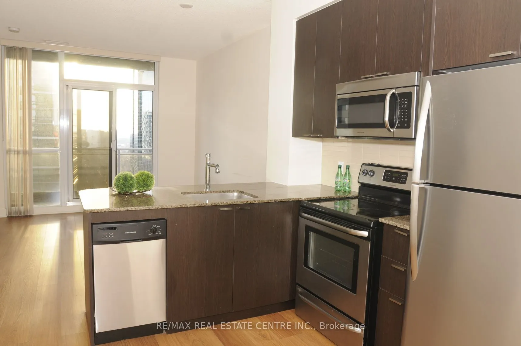 23 Sheppard Avenue E, #1901