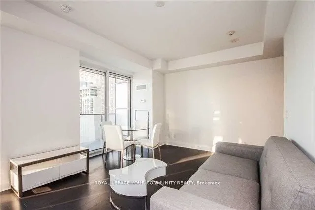 1080 Bay Street, #3708