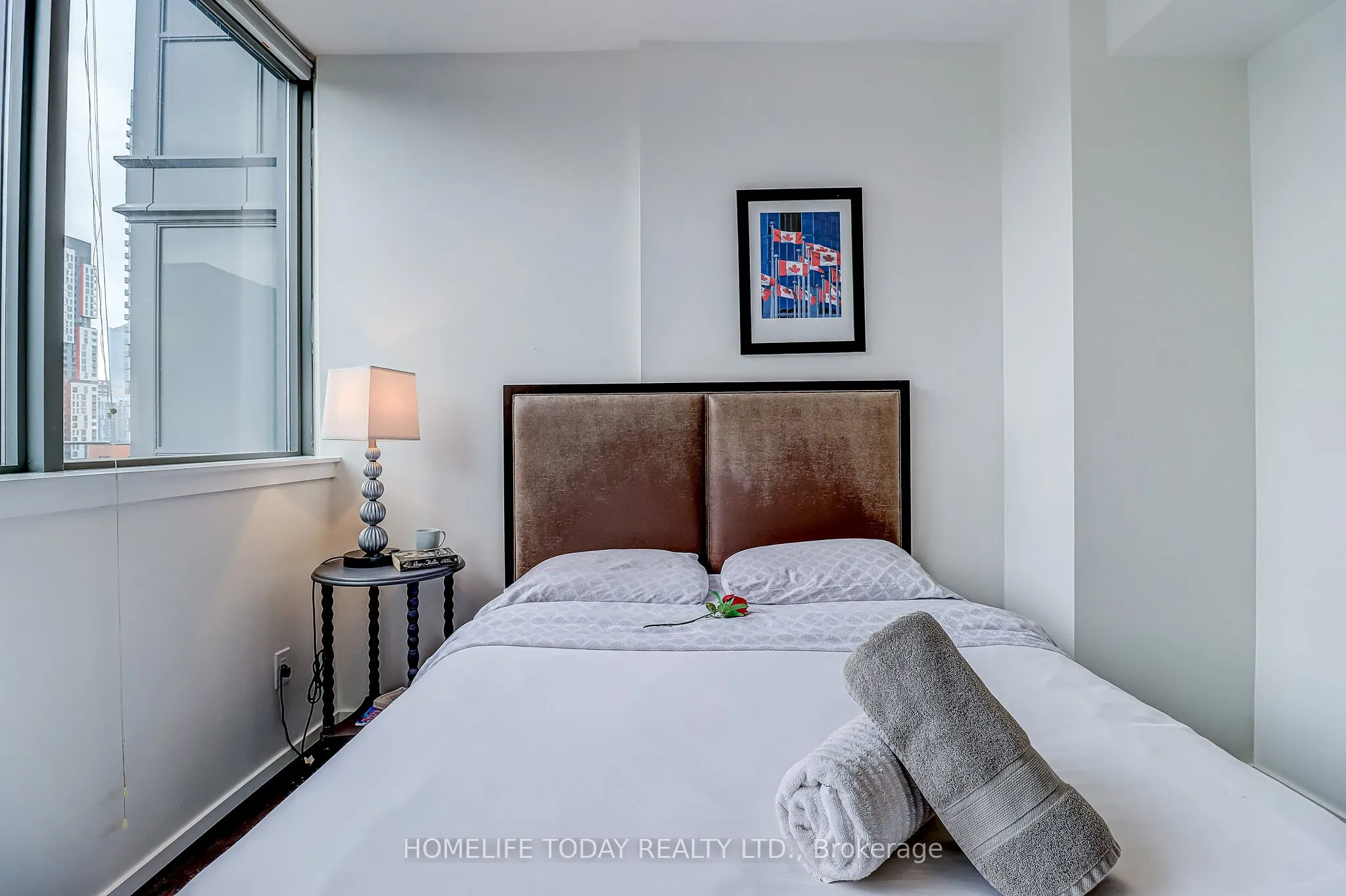 8 Charlotte Street, #1502