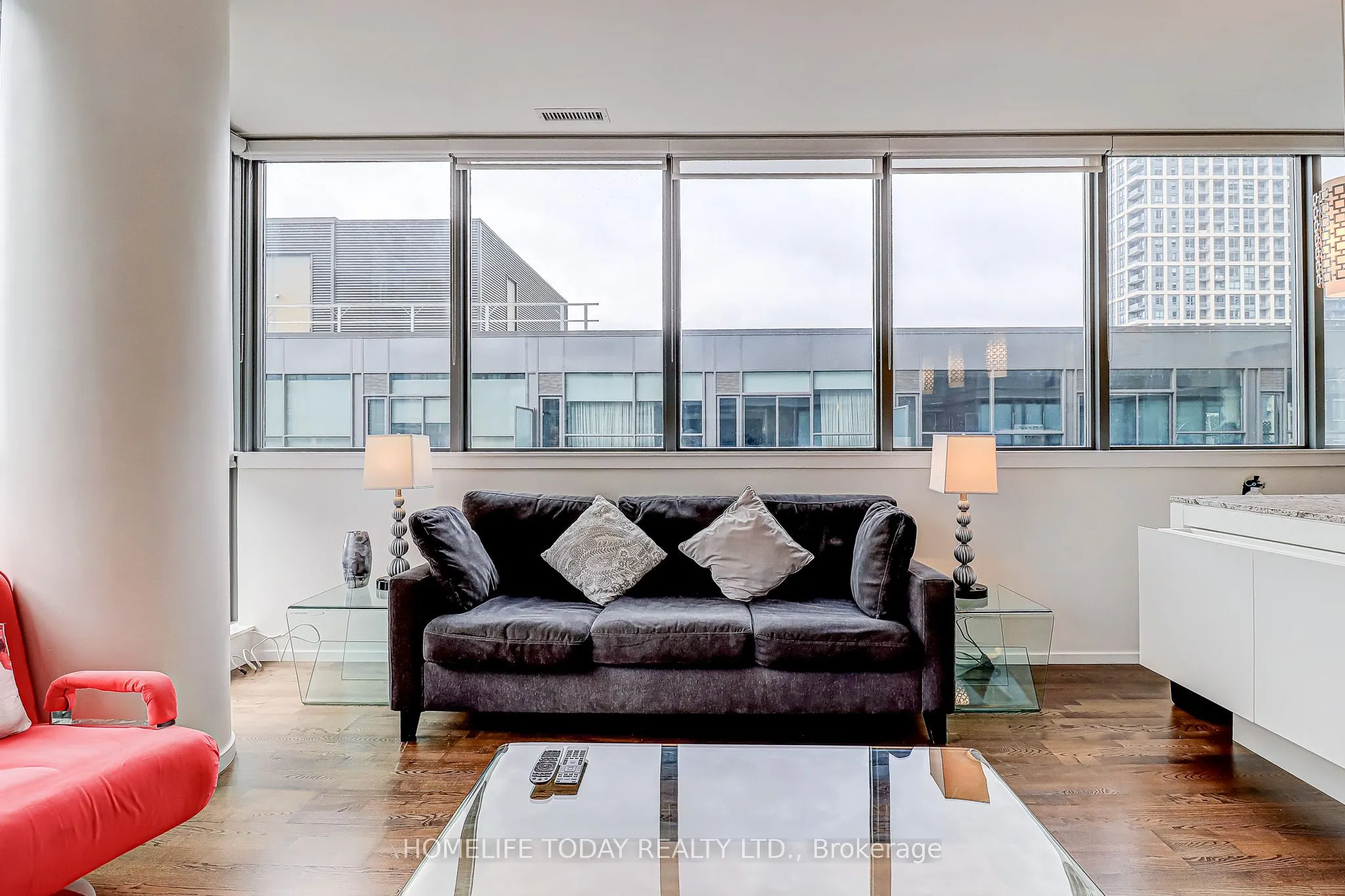 8 Charlotte Street, #1502