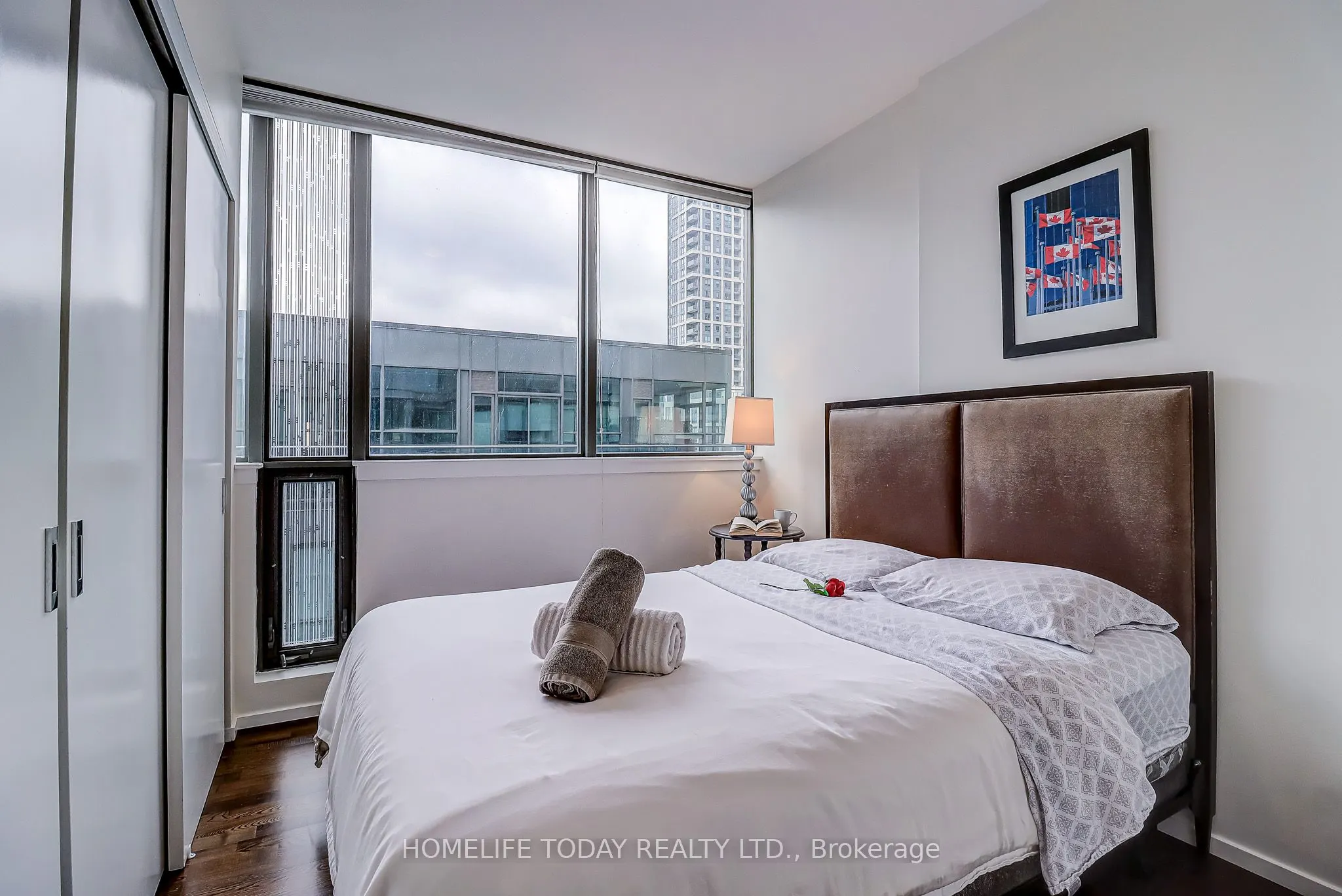 8 Charlotte Street, #1502