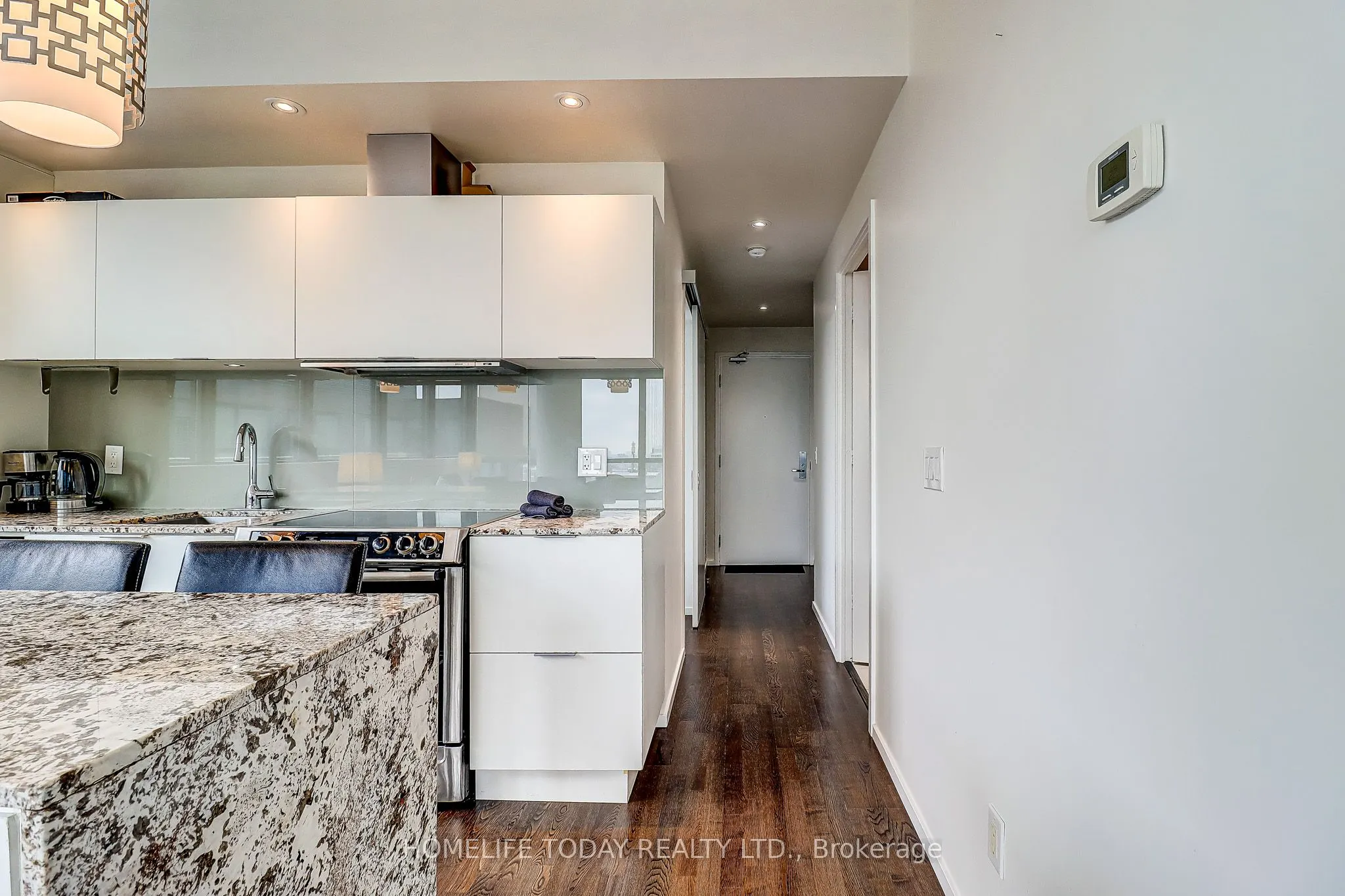 8 Charlotte Street, #1502
