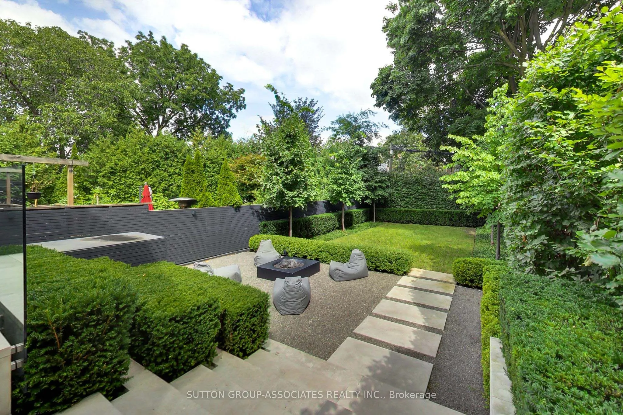 83 Pinewood Avenue