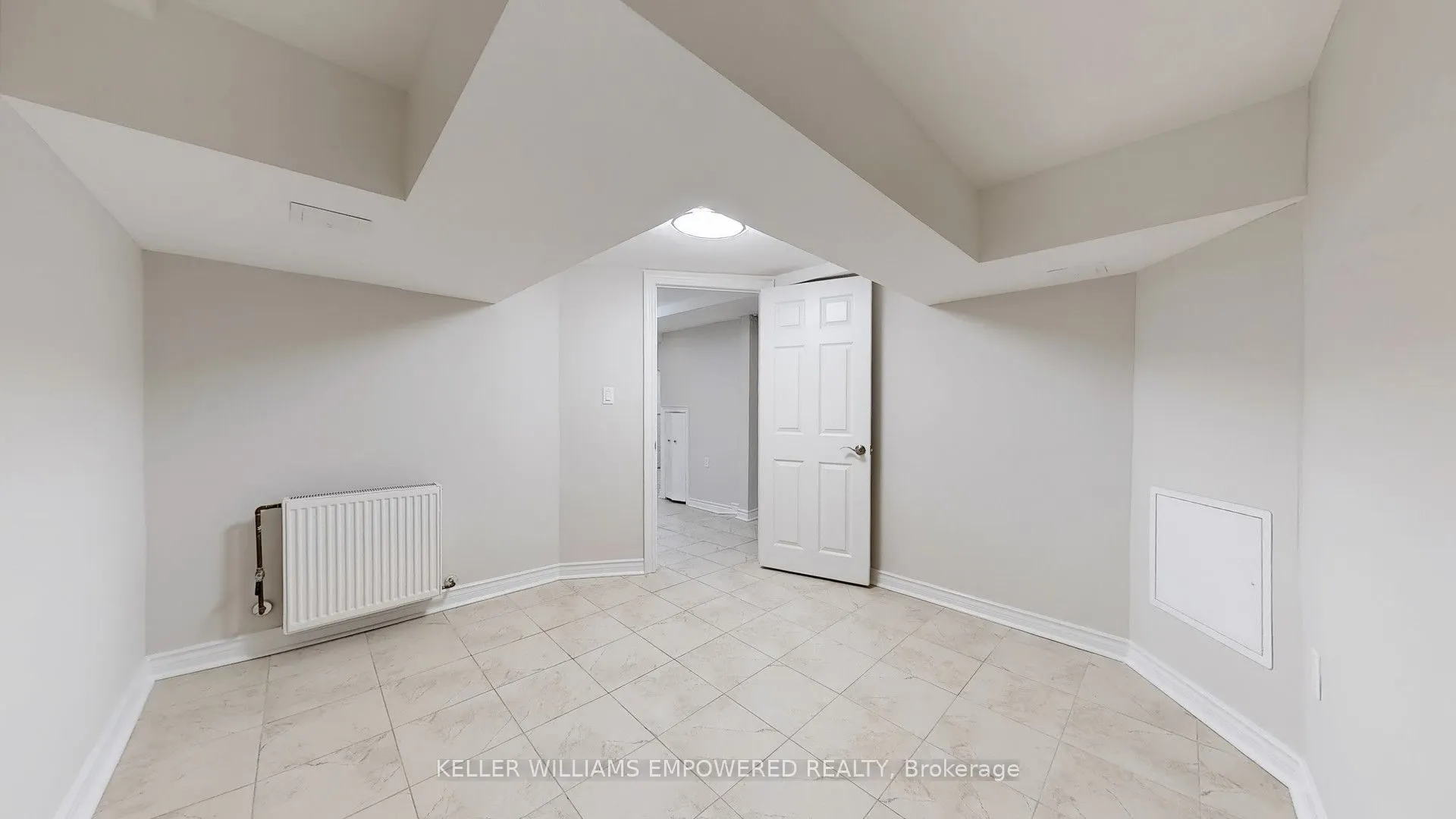 107 Lawrence Crescent