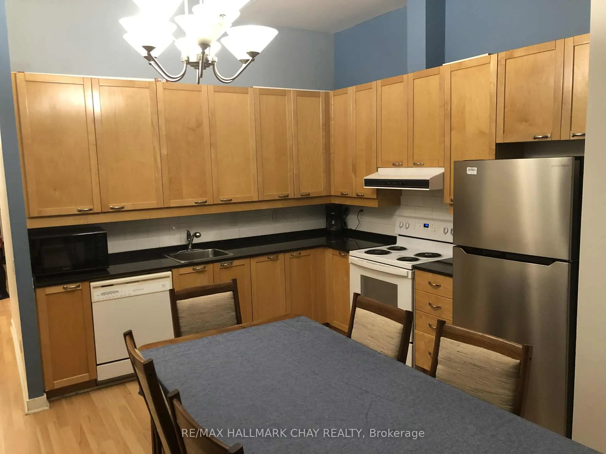 155 Dalhousie Street, #825