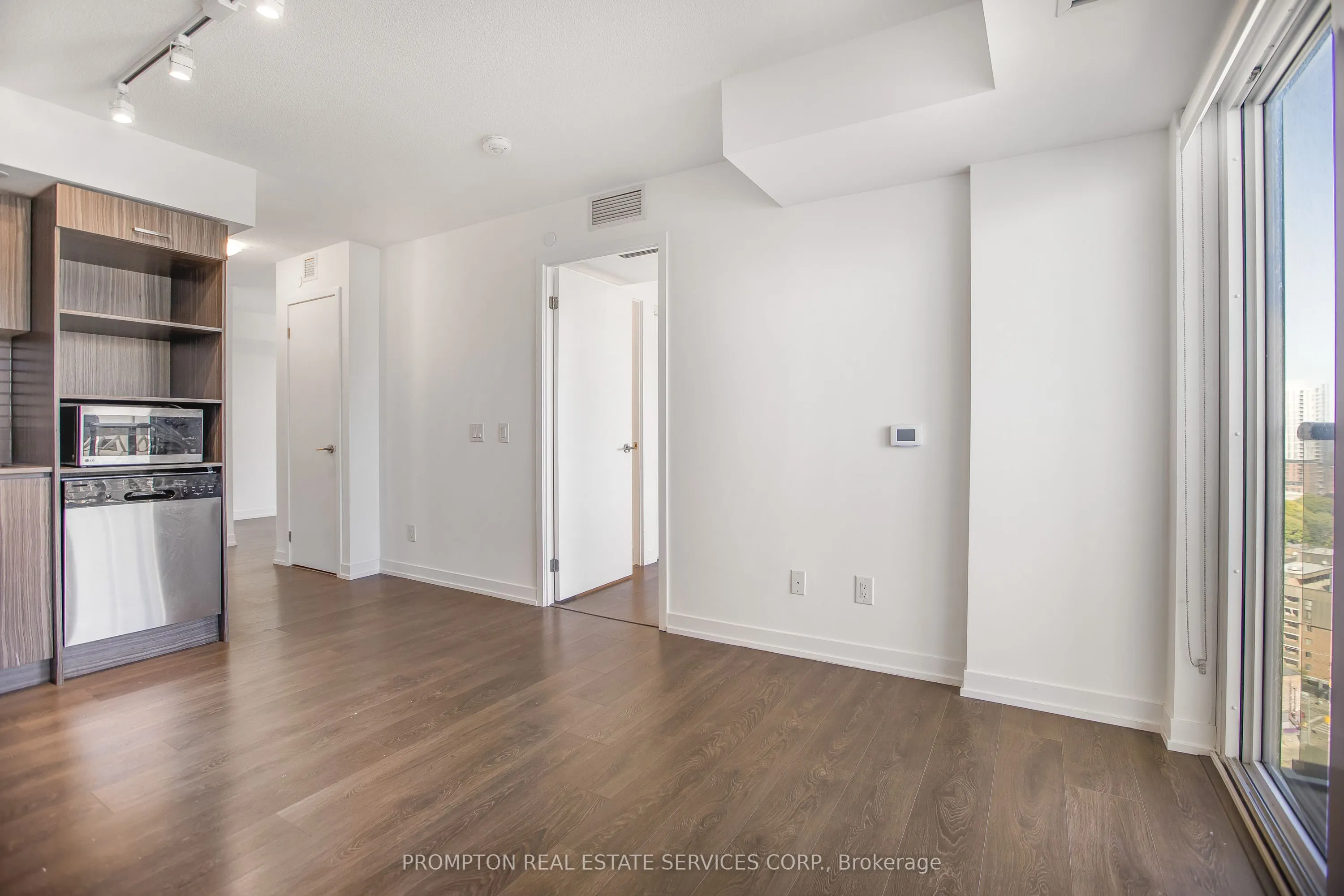219 Dundas Street E, #2312