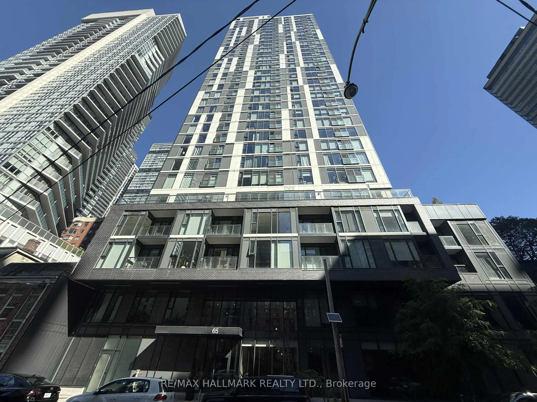 65 Mutual Street, #908