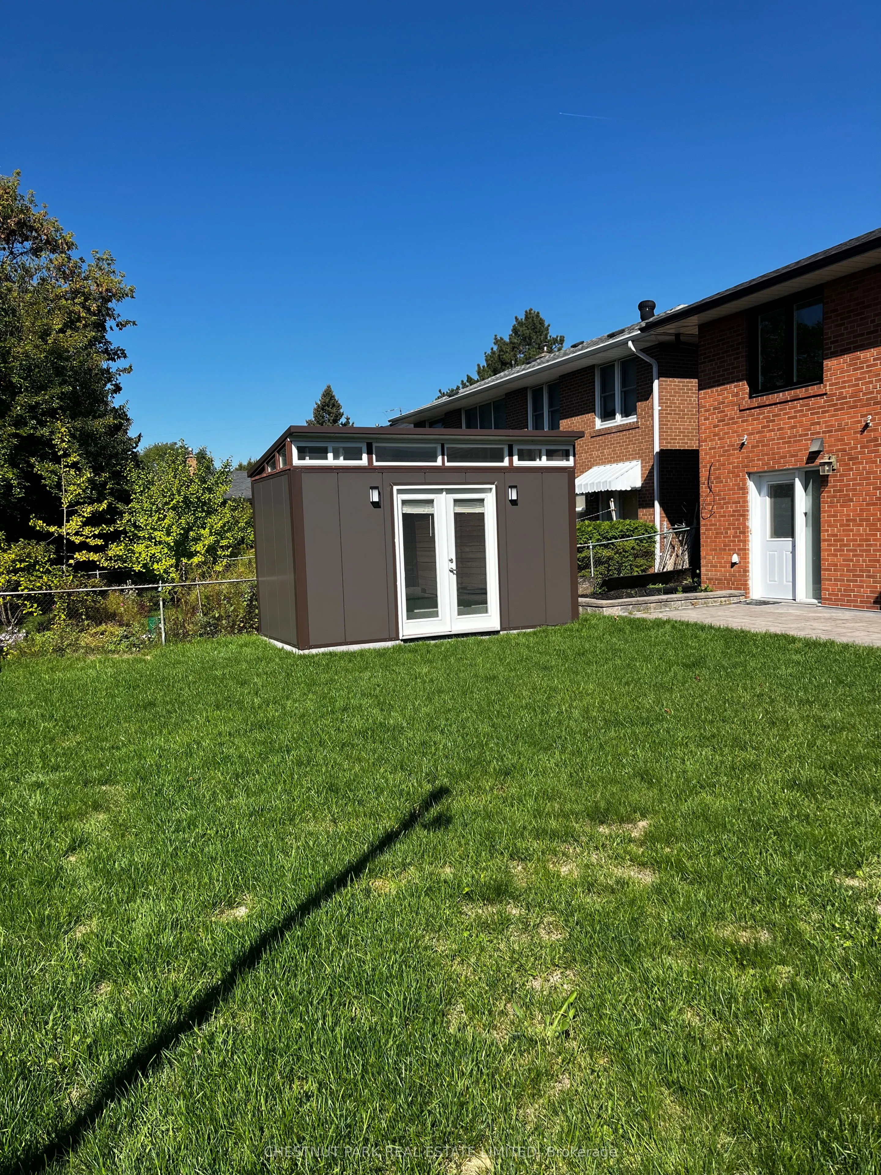 142 Sloane Avenue