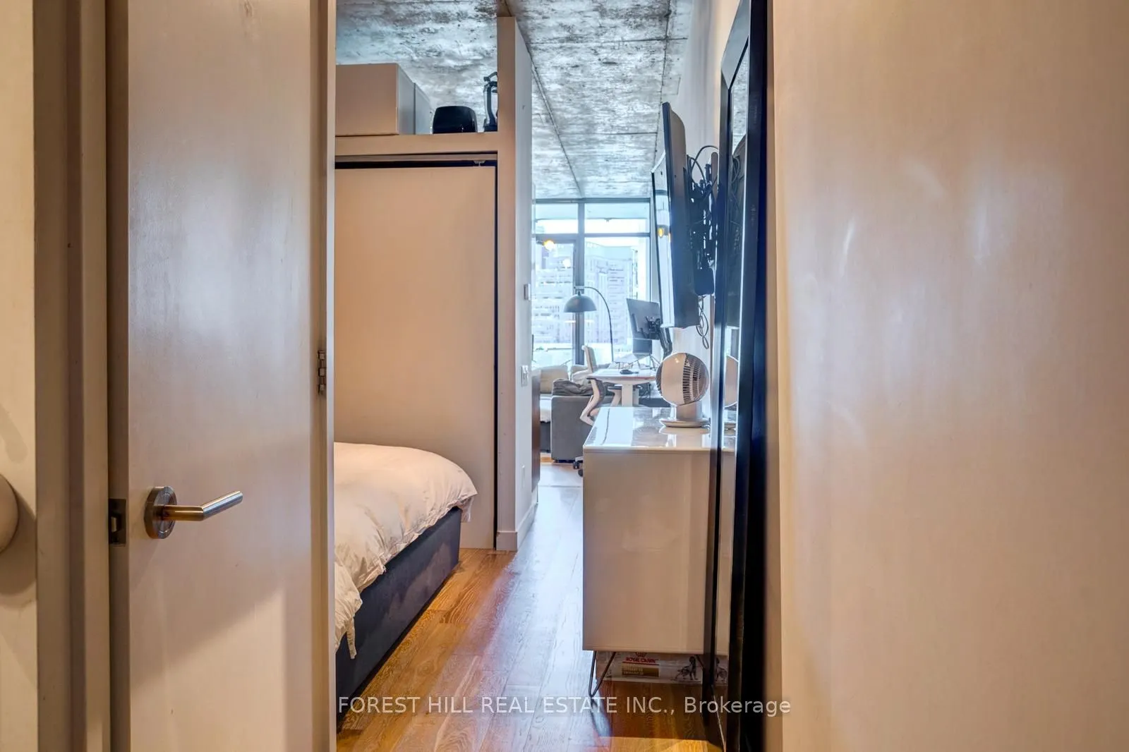 25 Stafford Street, #608