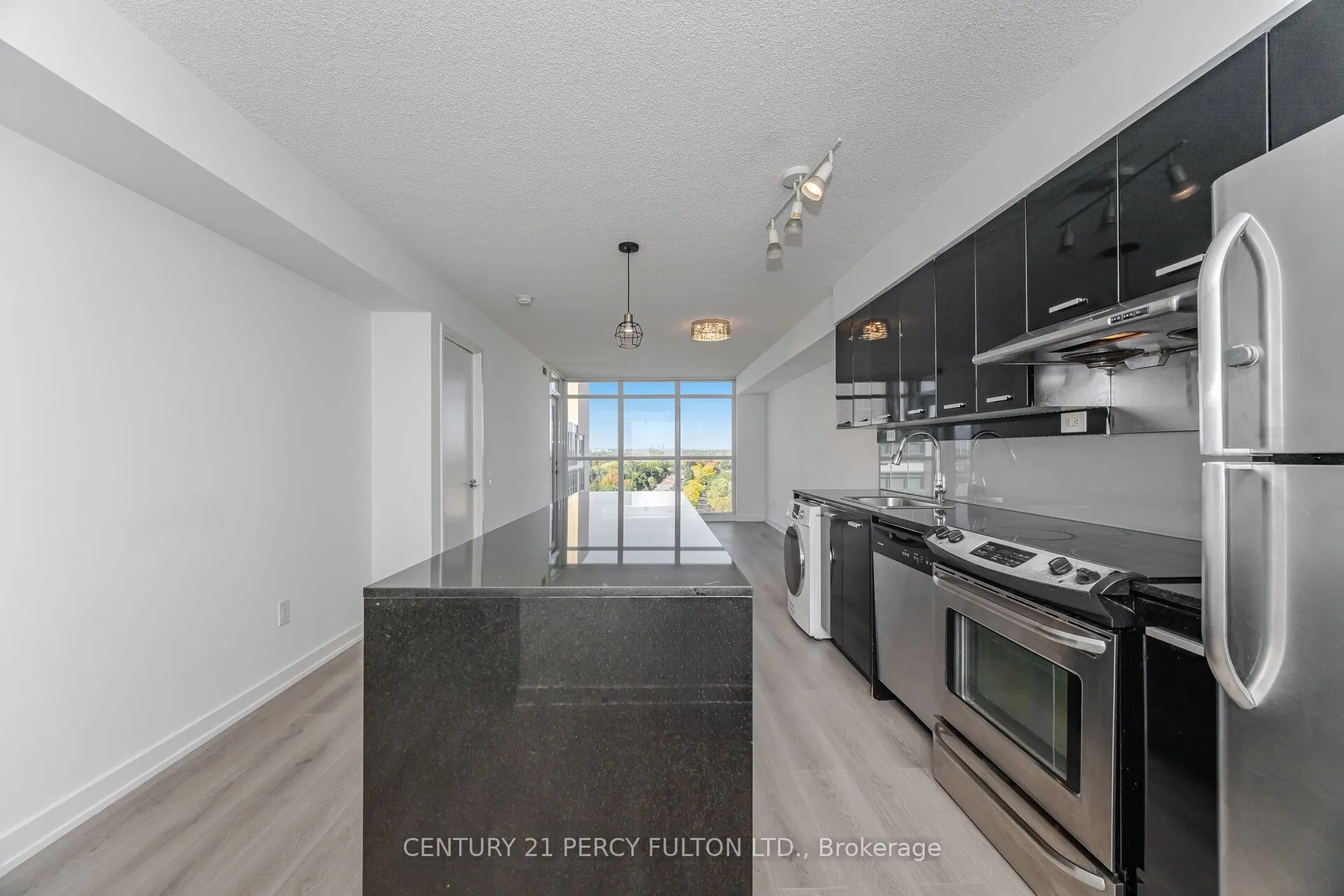 19 Singer Court, #1518