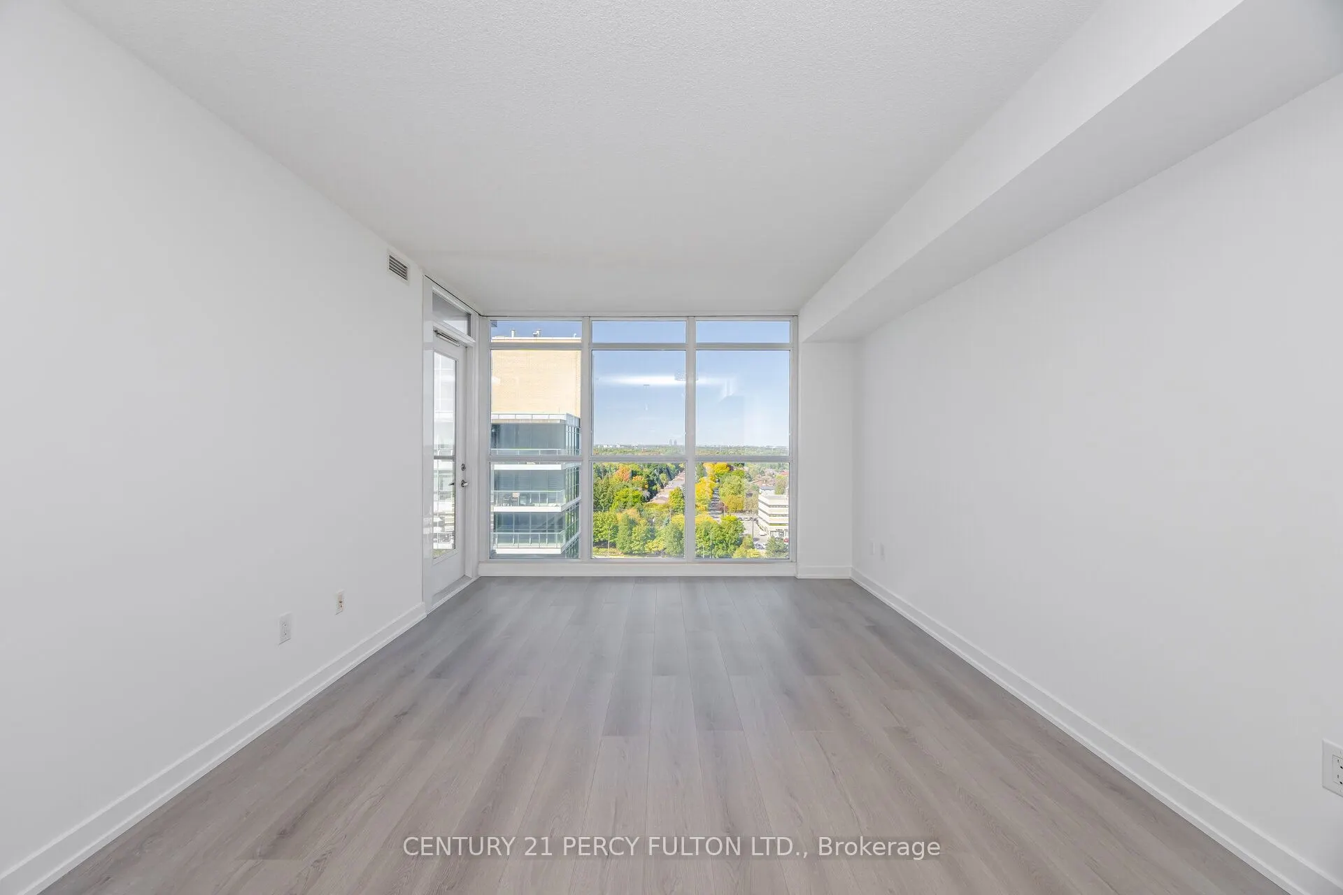 19 Singer Court, #1518