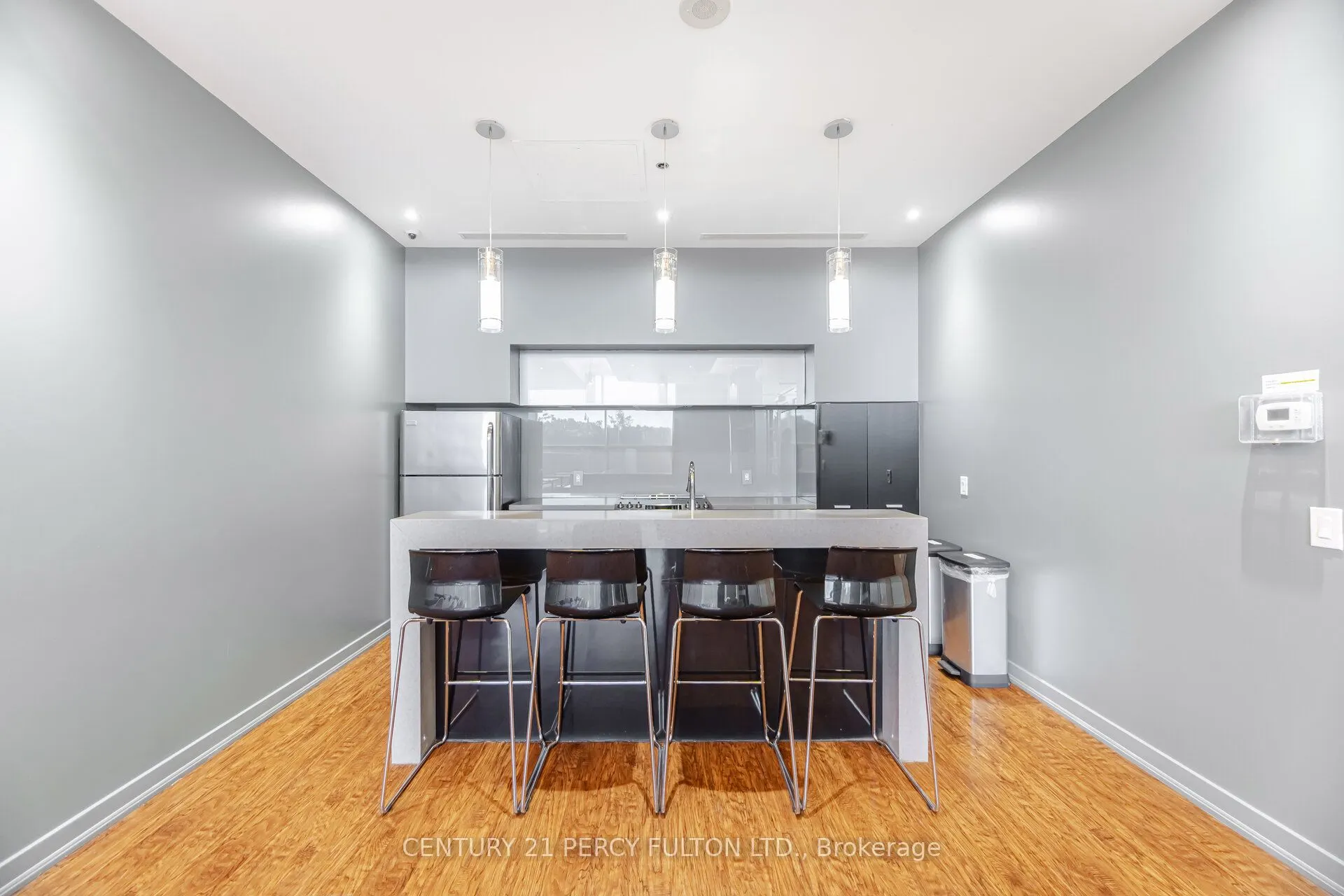 19 Singer Court, #1518