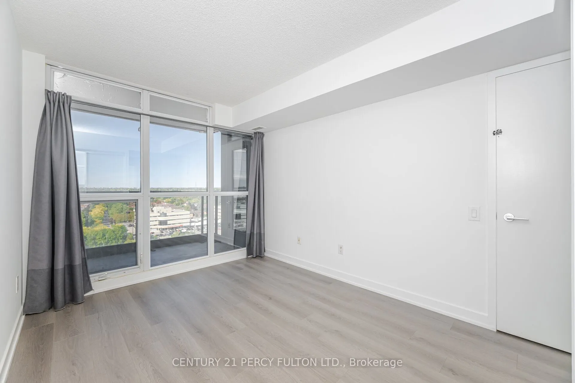 19 Singer Court, #1518