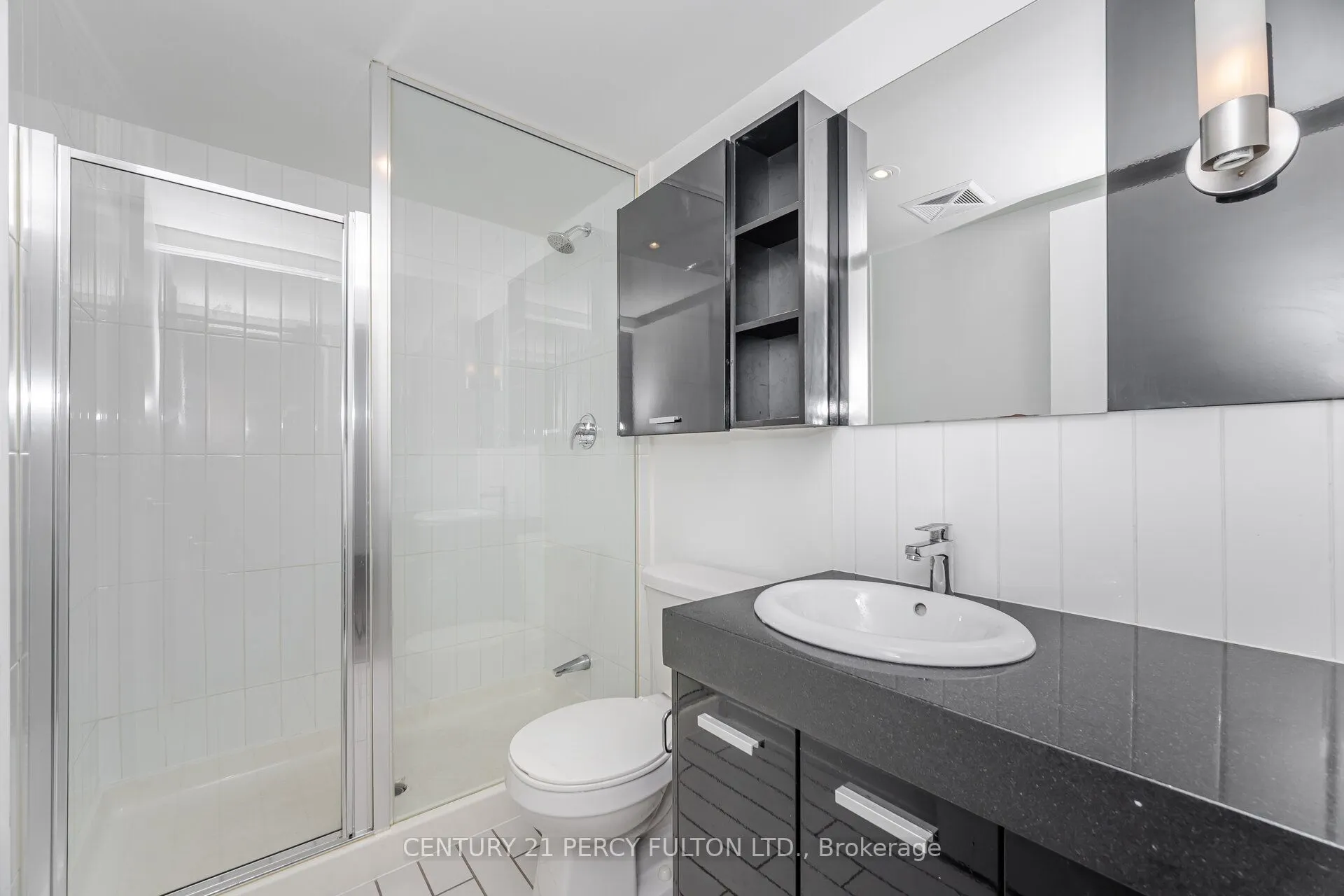 19 Singer Court, #1518