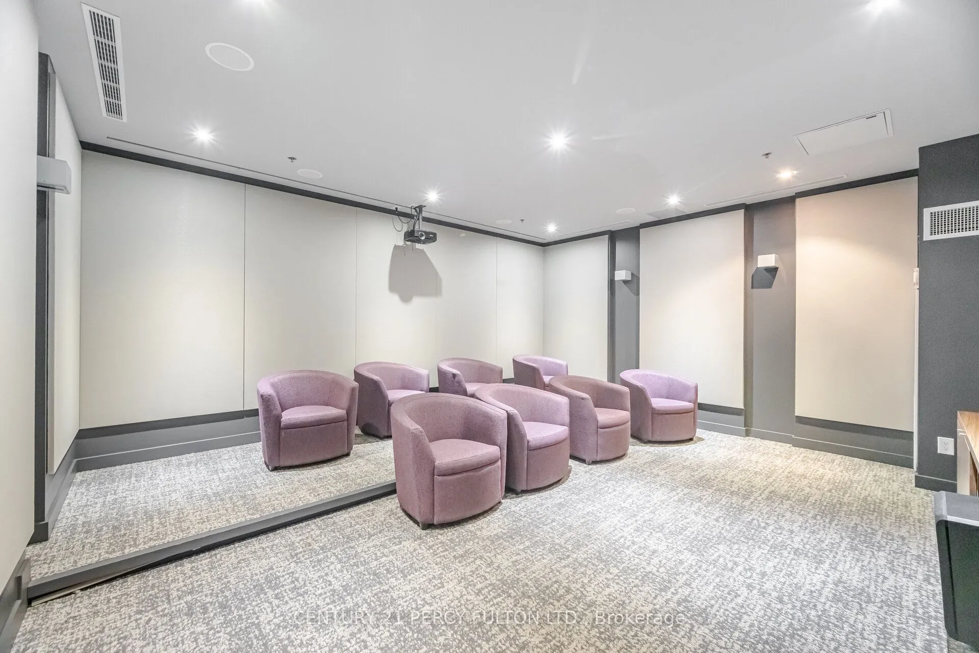 19 Singer Court, #1518