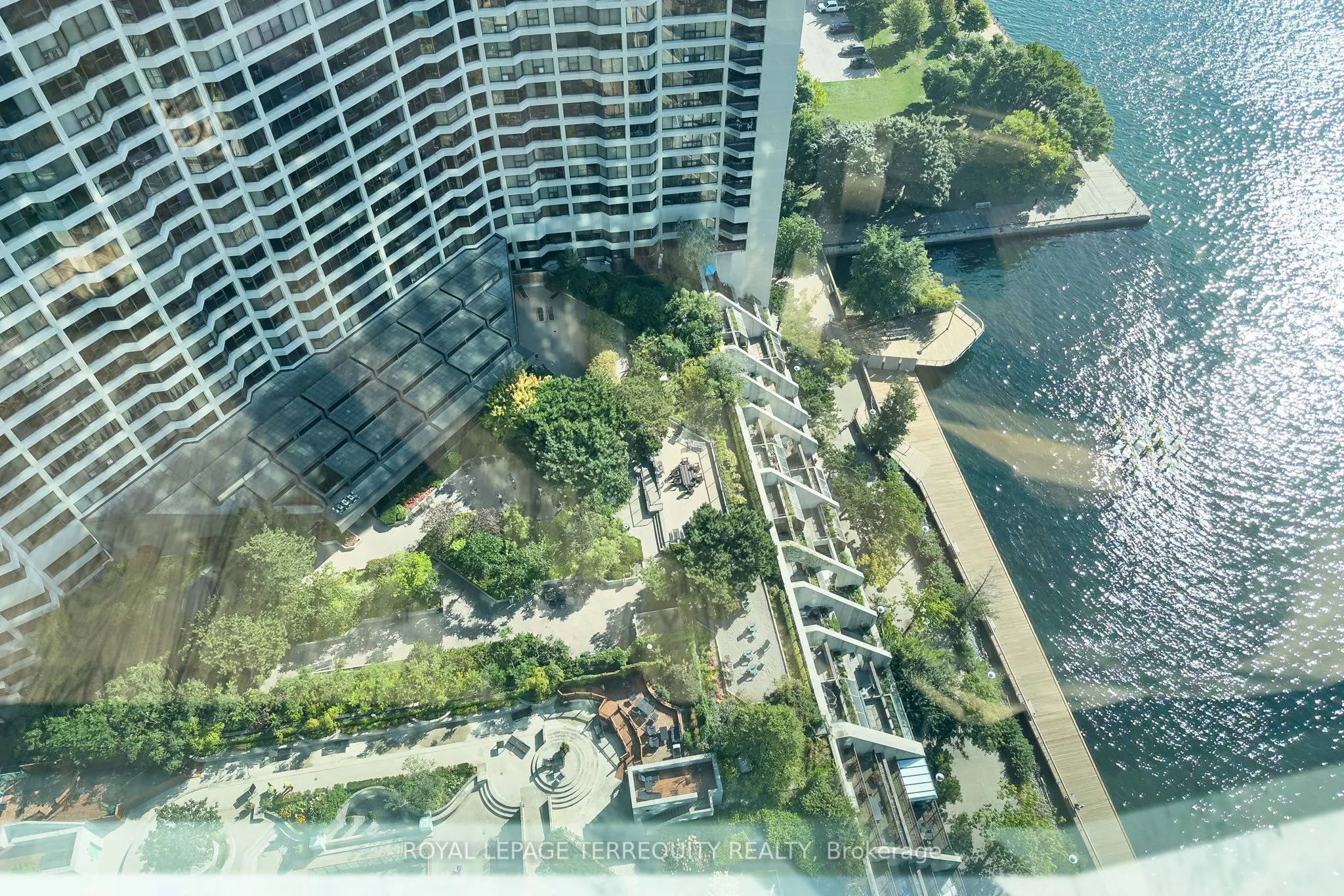 99 Harbour Square, #3803