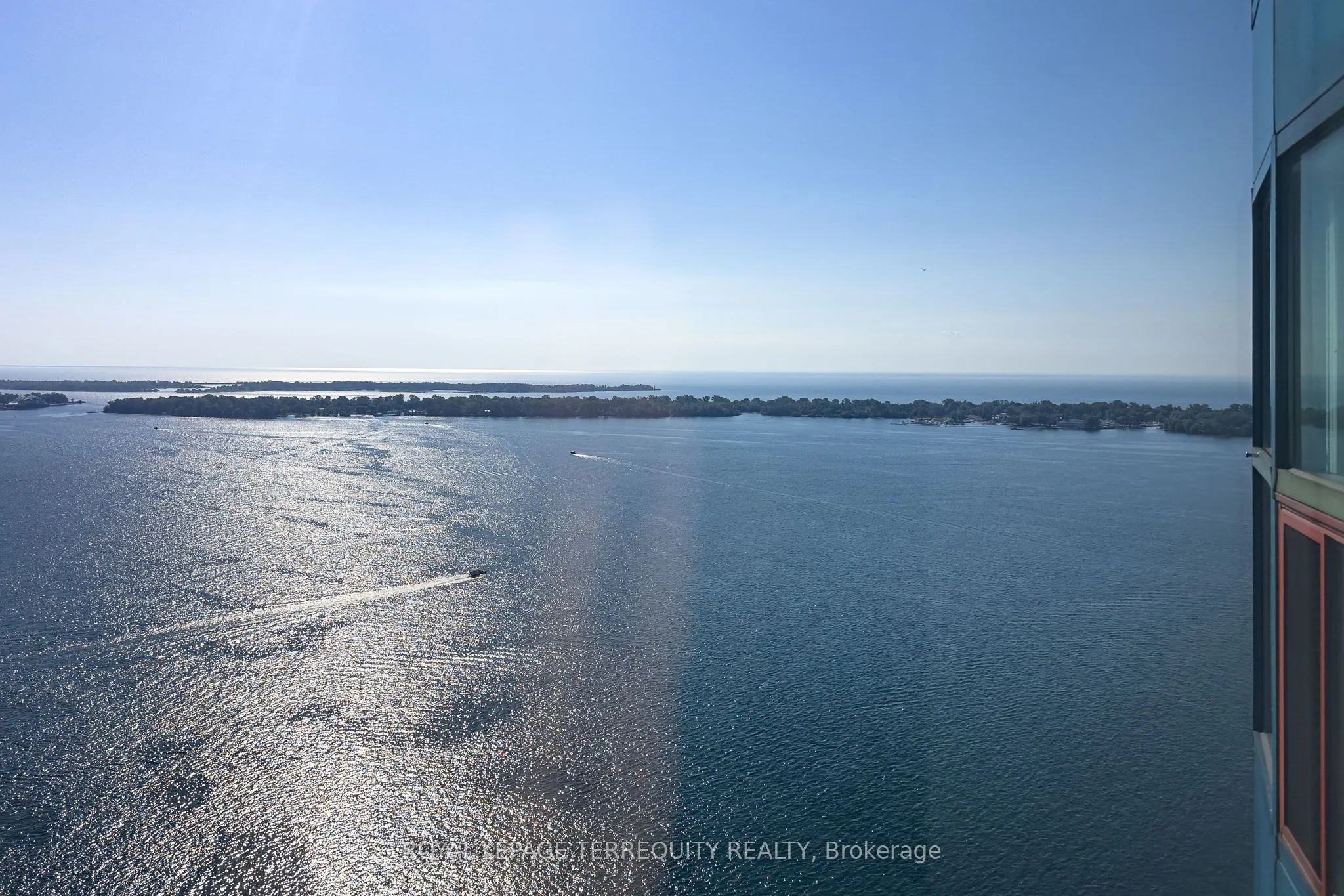 99 Harbour Square, #3803