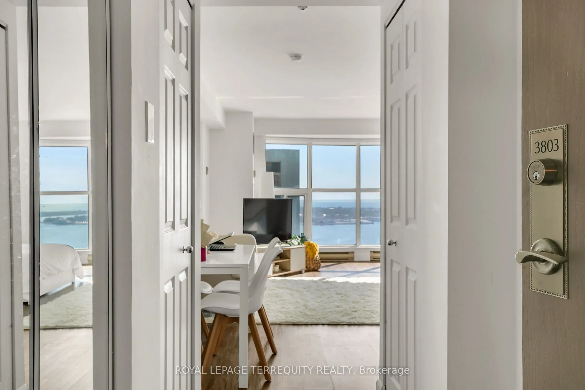 99 Harbour Square, #3803