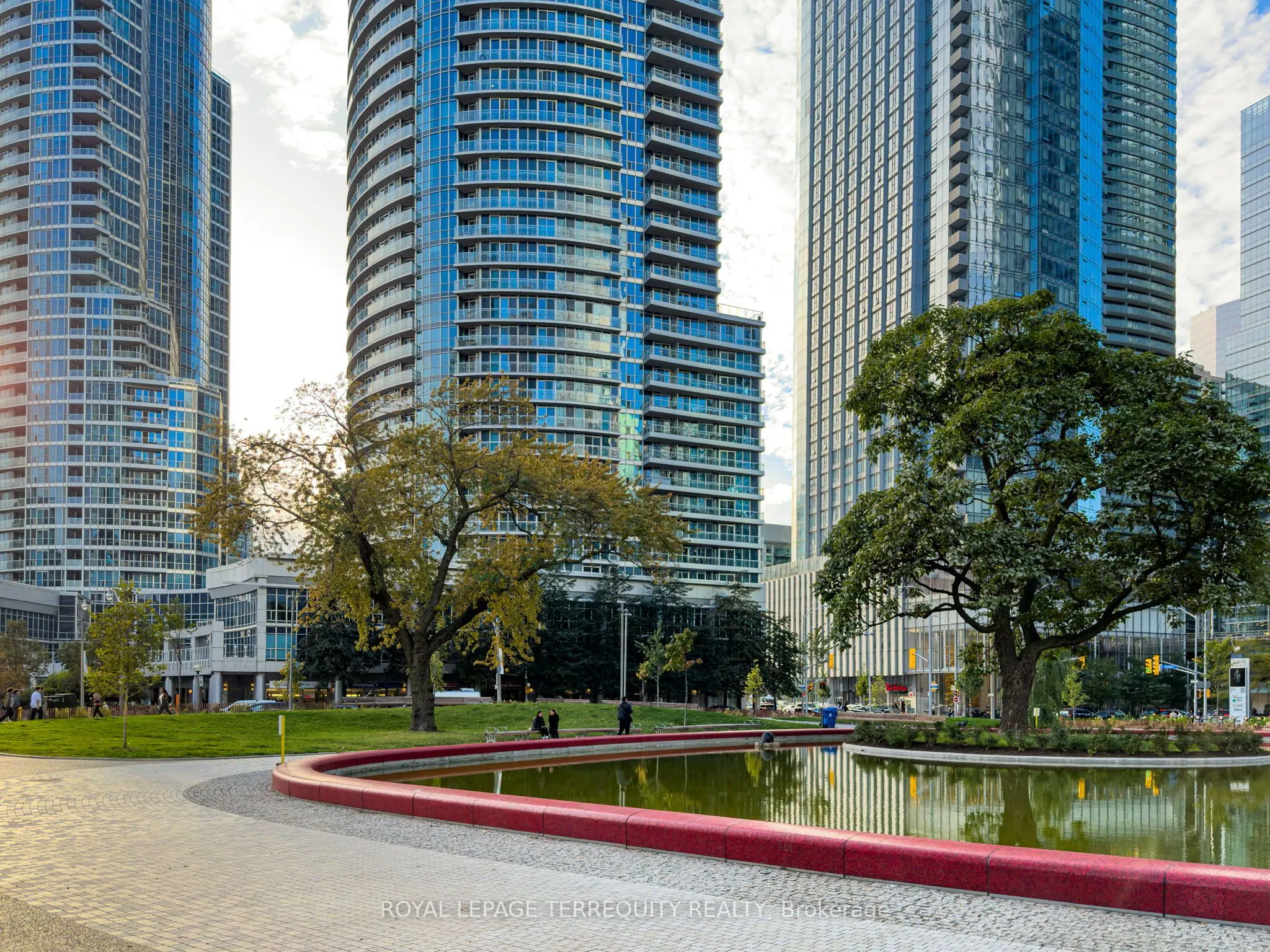 99 Harbour Square, #3803