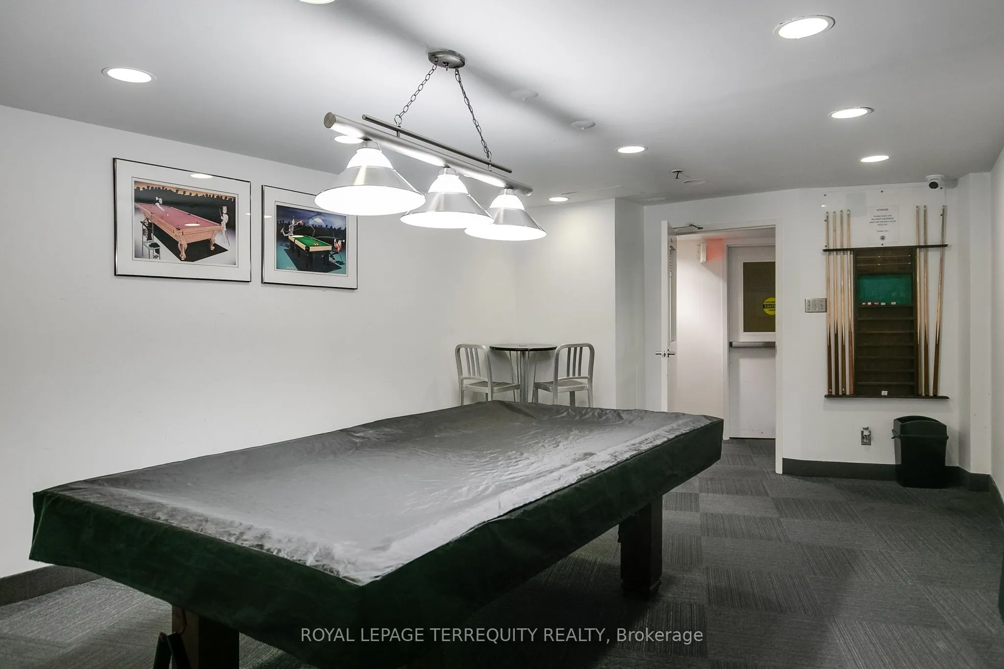 77 Harbour Square, #2707